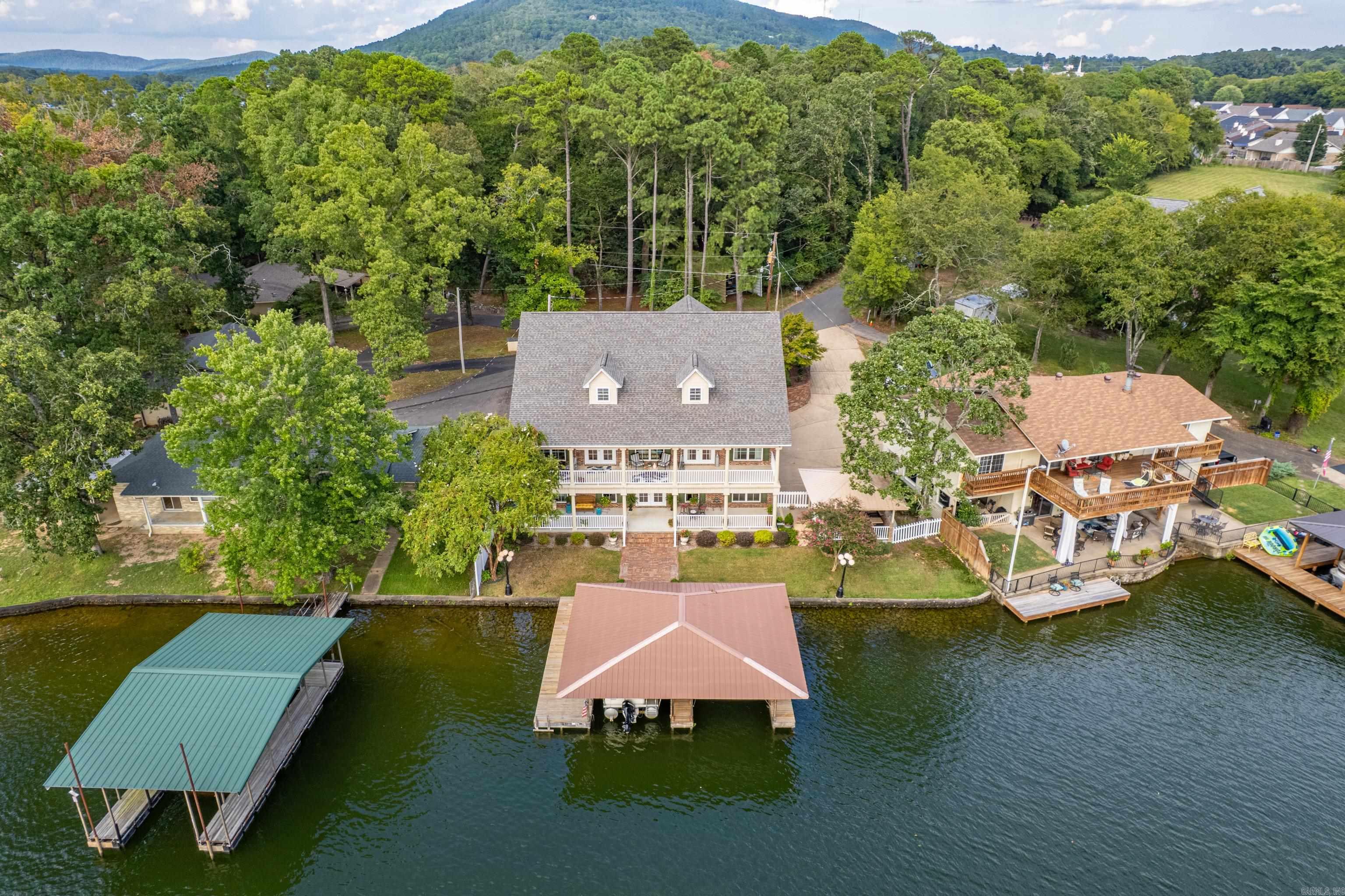 431 Lockhaven Pt Property Photo 3