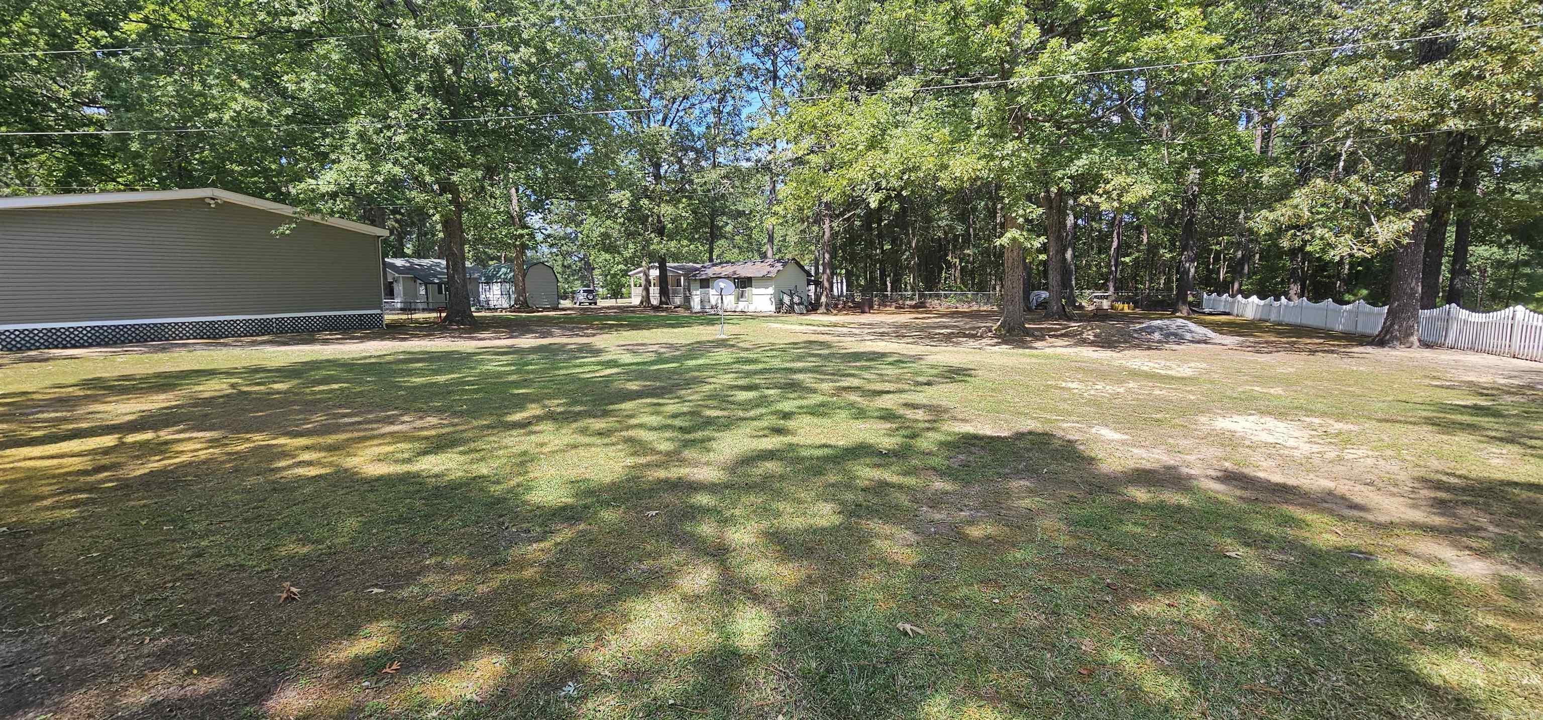 822 Highway 46 N Property Photo 11