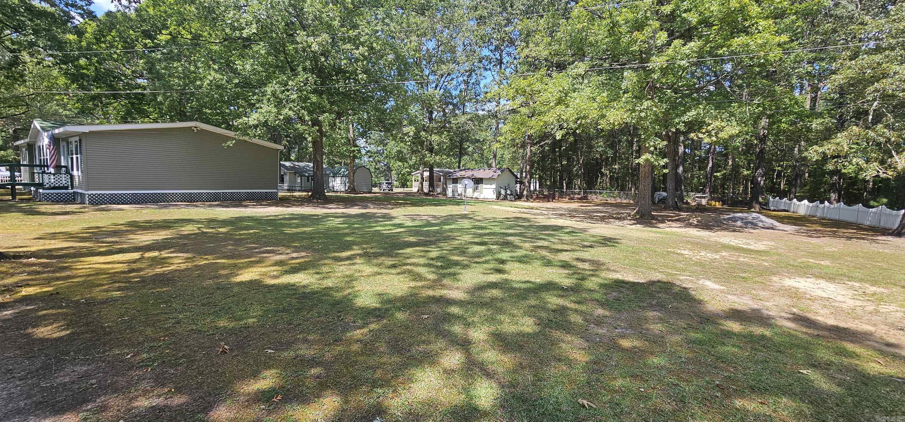 822 Highway 46 N Property Photo 13
