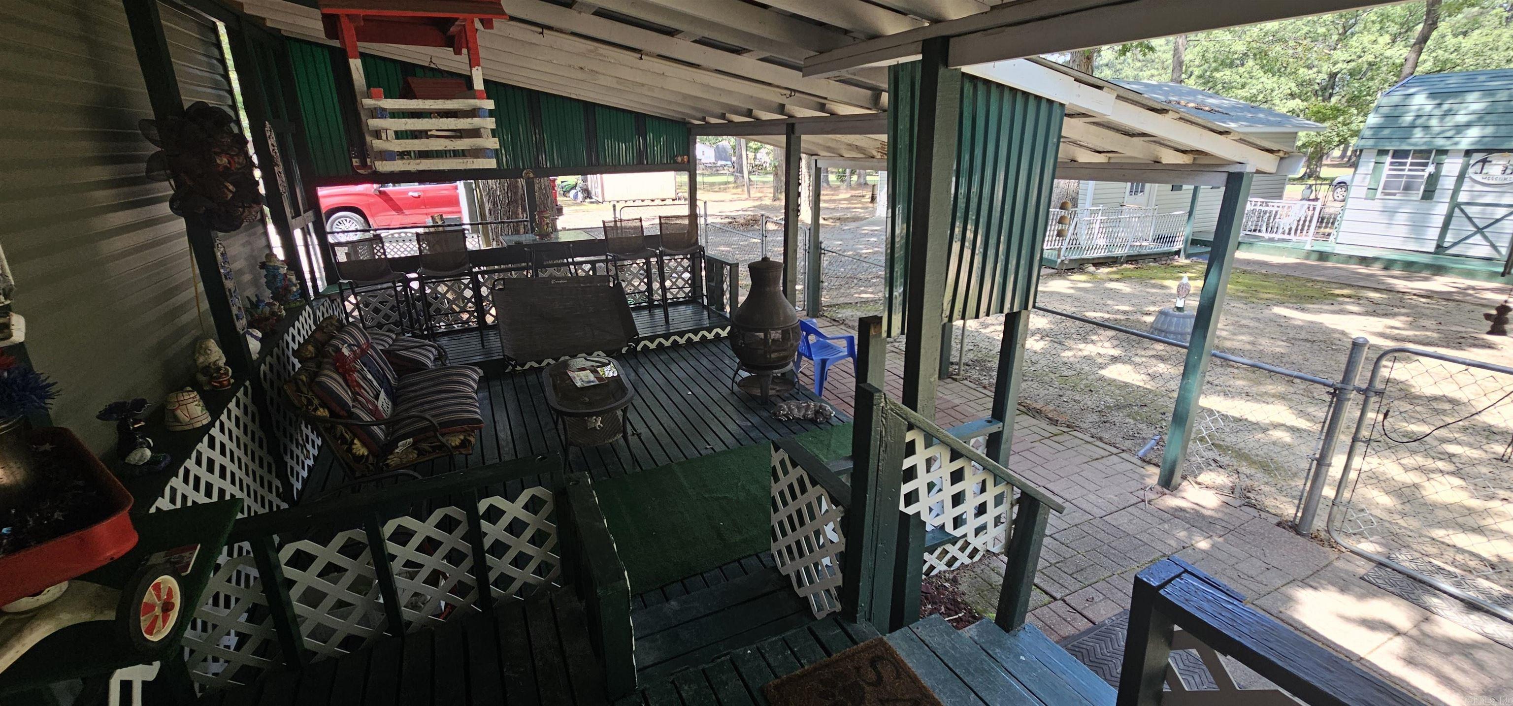 822 Highway 46 N Property Photo 15