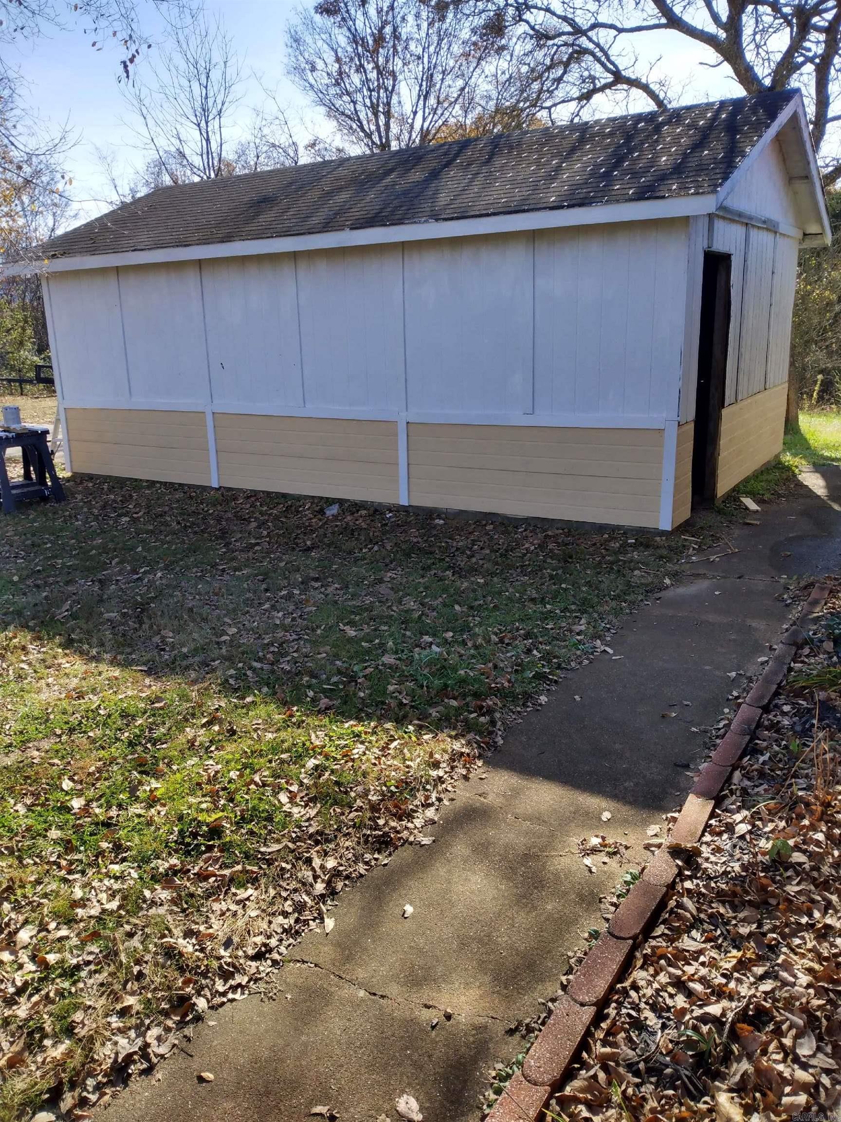 19571 W Highway 90 Property Photo 6