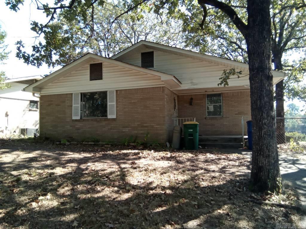 4900 N Cedar St Property Photo 1