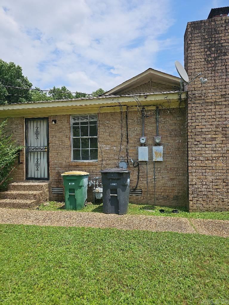 1415-1417 Stafford Property Photo 2