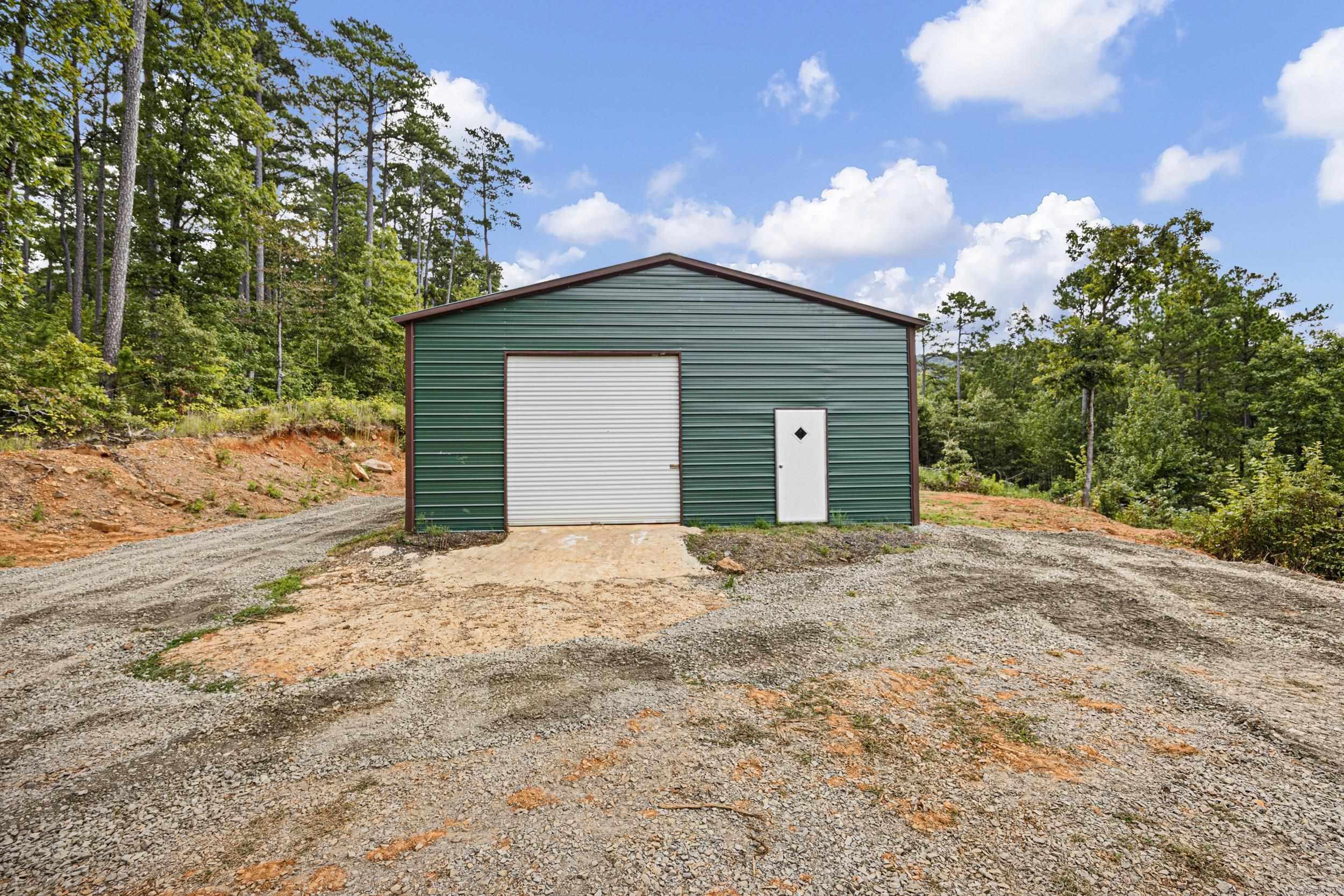 18497 Highway 123 Property Photo 2