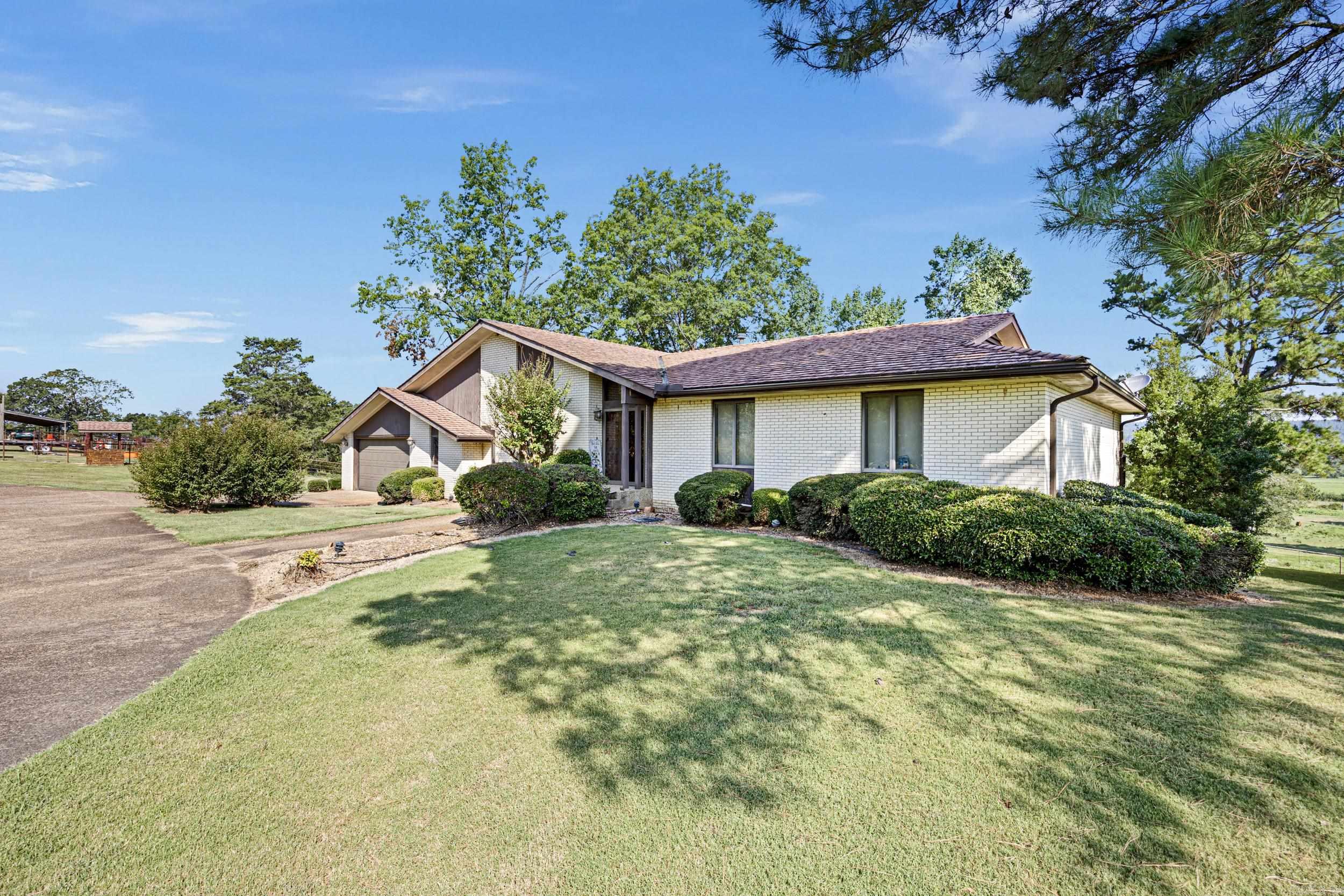 18015 E State Highway 28 Property Photo 3