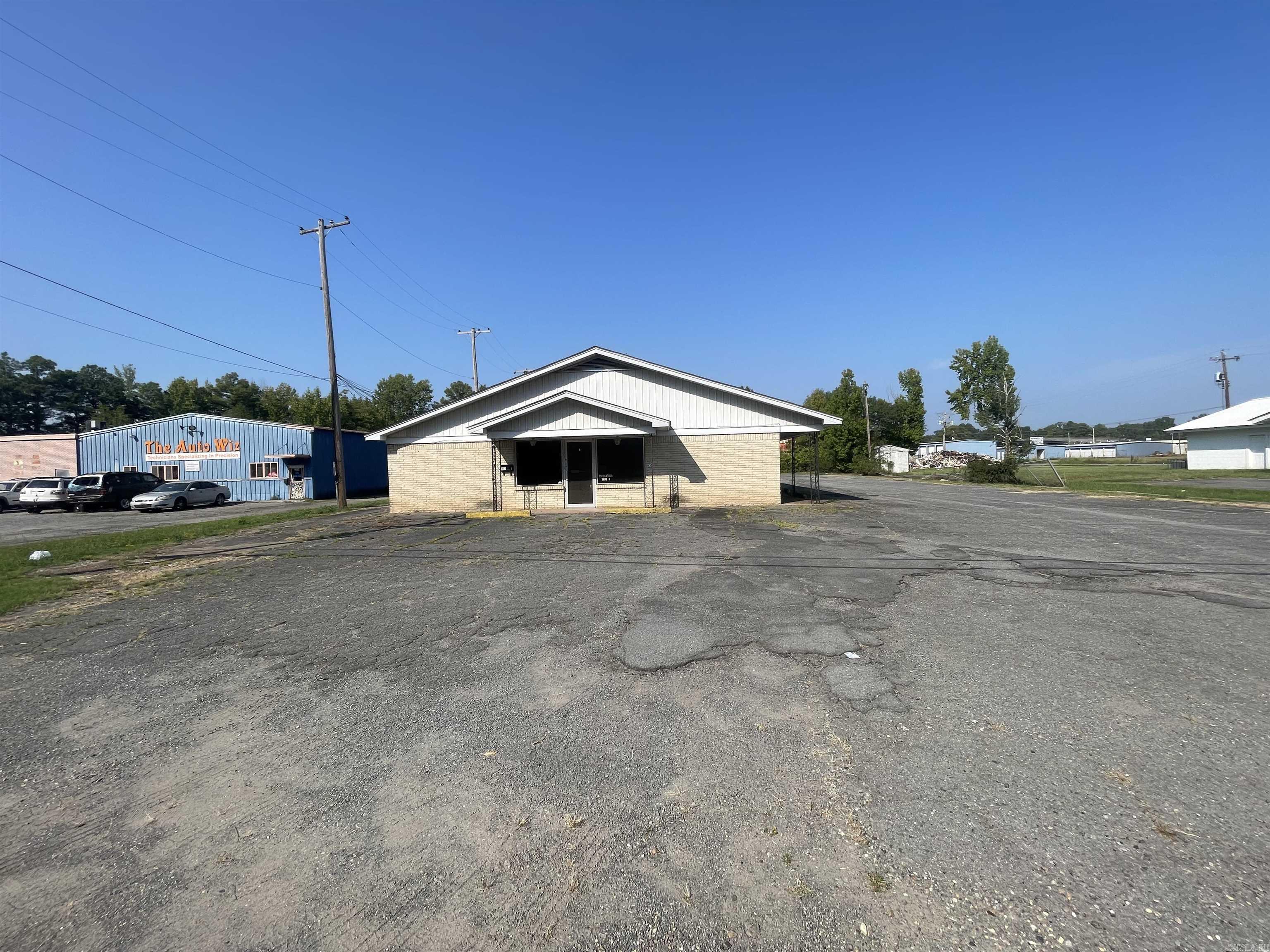 2902 Catalpa Property Photo 1