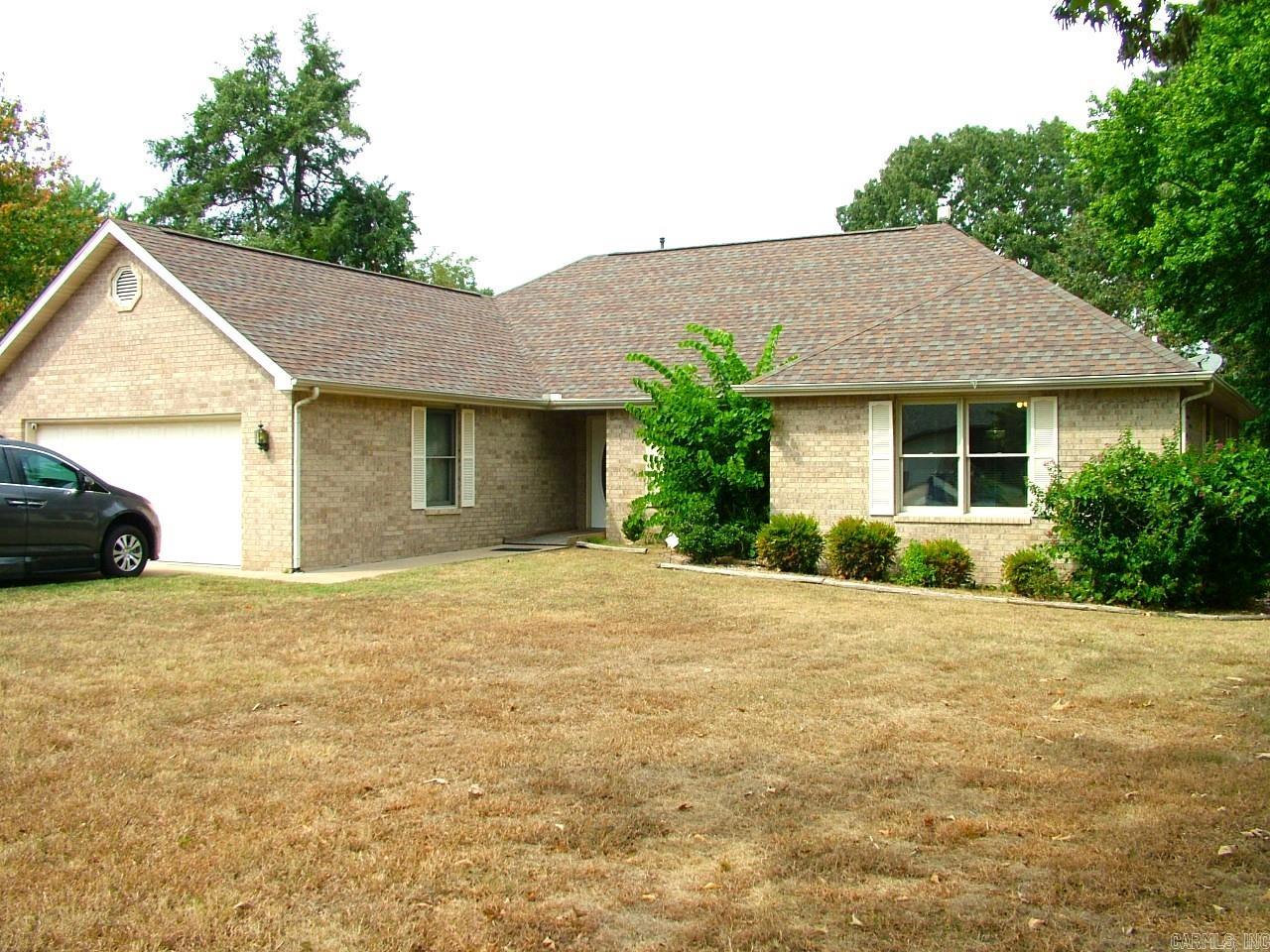 611 Hickory Hollow Drive Property Photo 1
