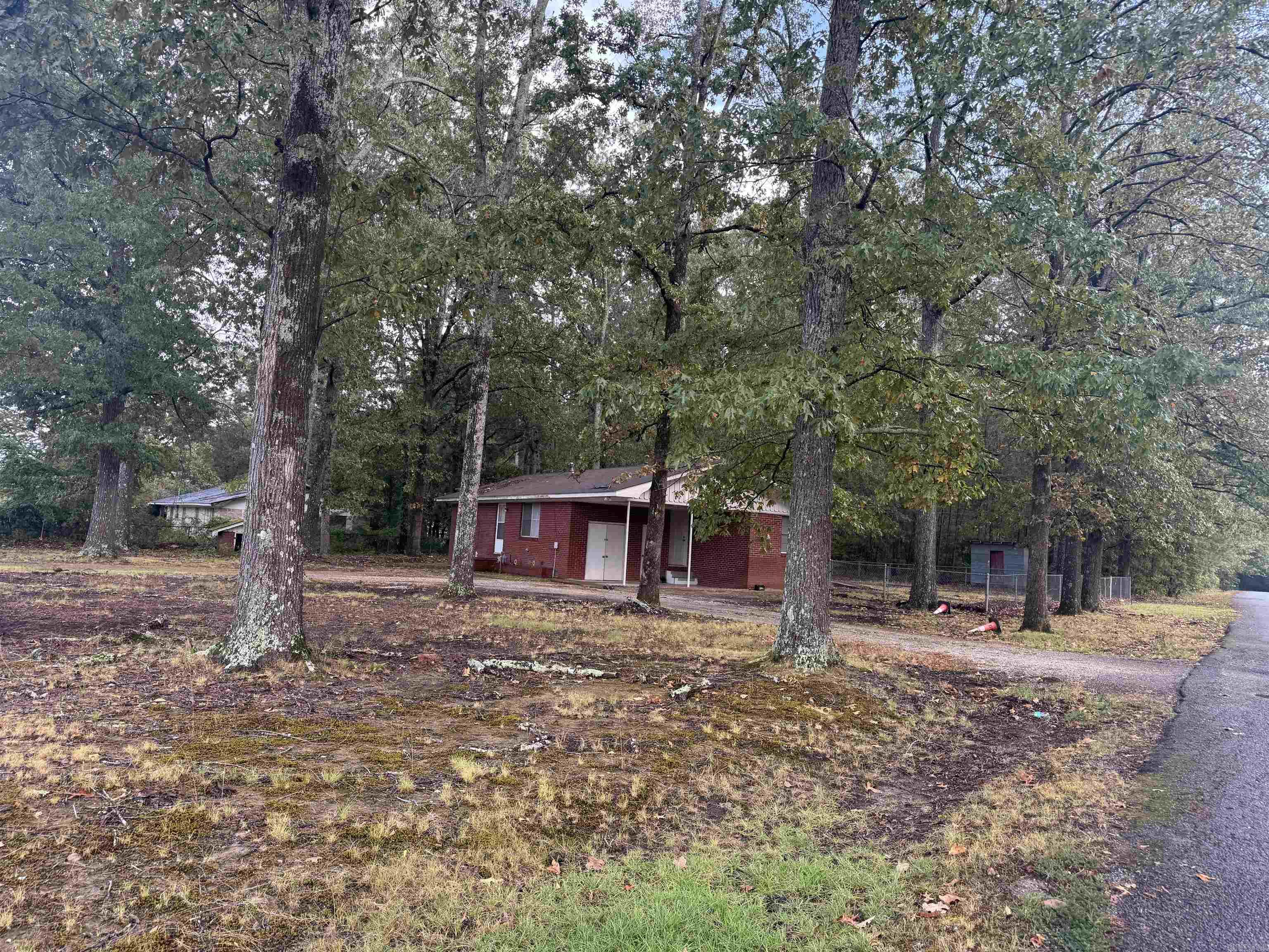 6328 Sheridan Rd Property Photo 4