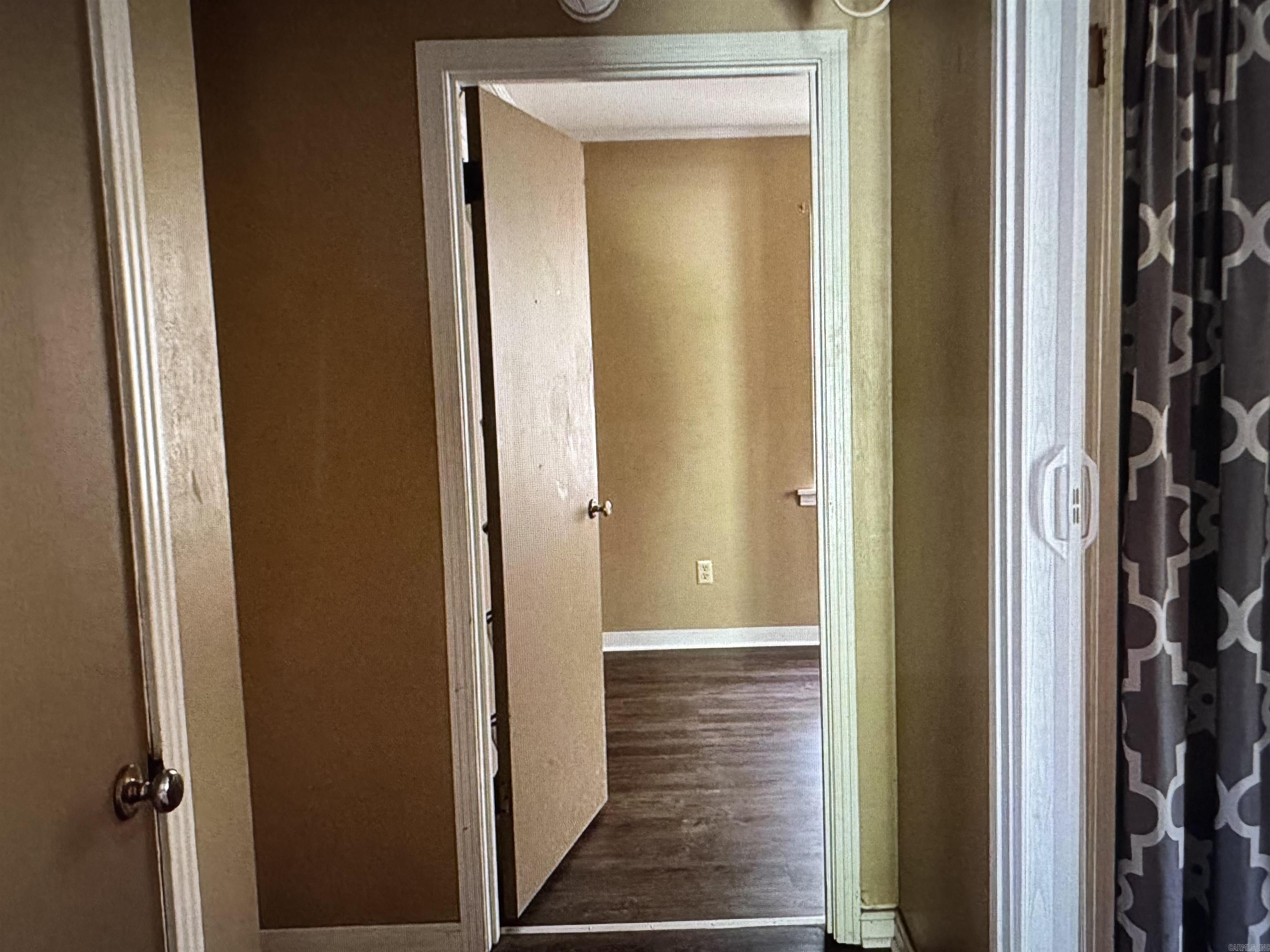 6328 Sheridan Rd Property Photo 12