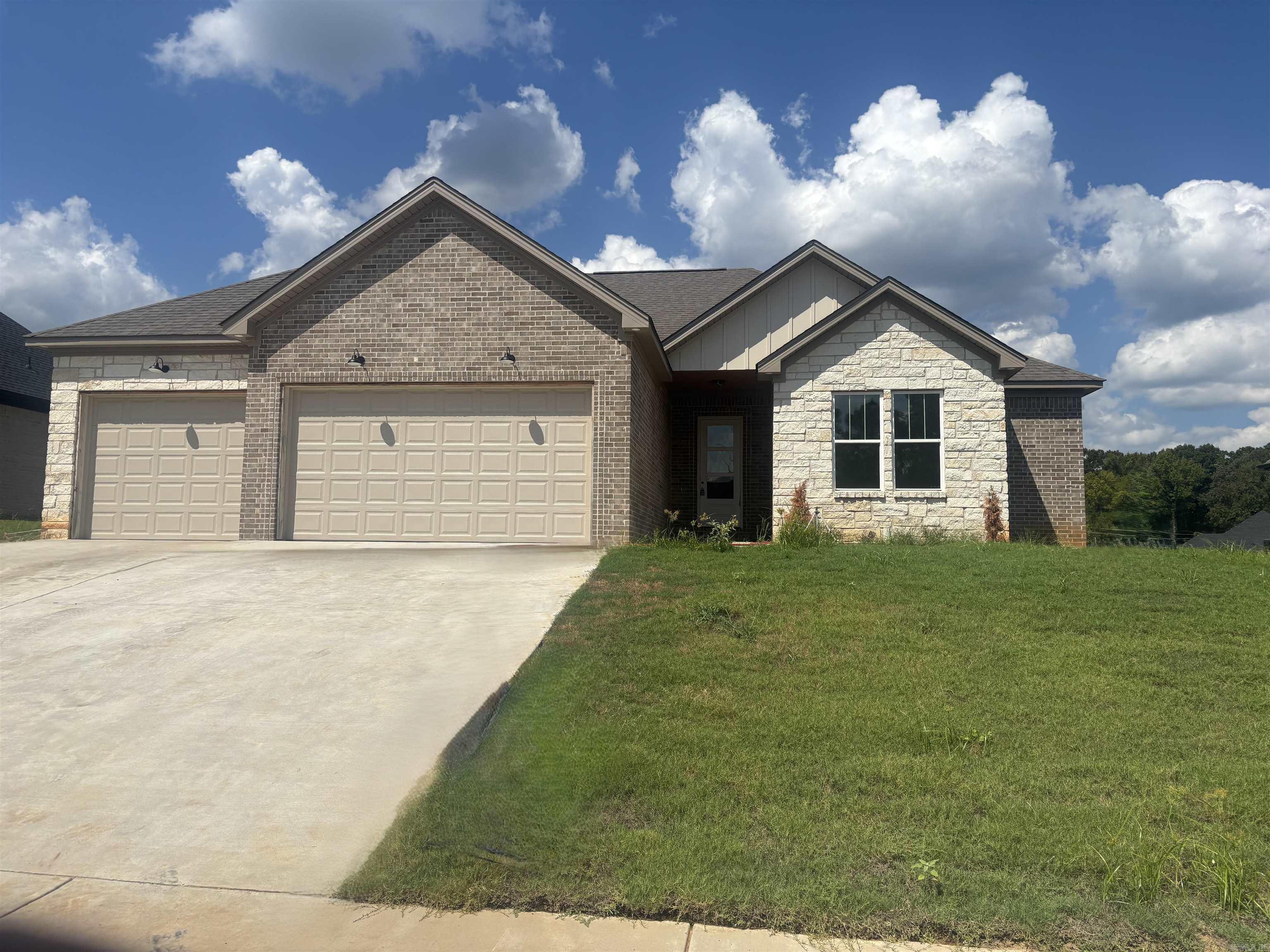 119 Harmony Village Property Photo 1