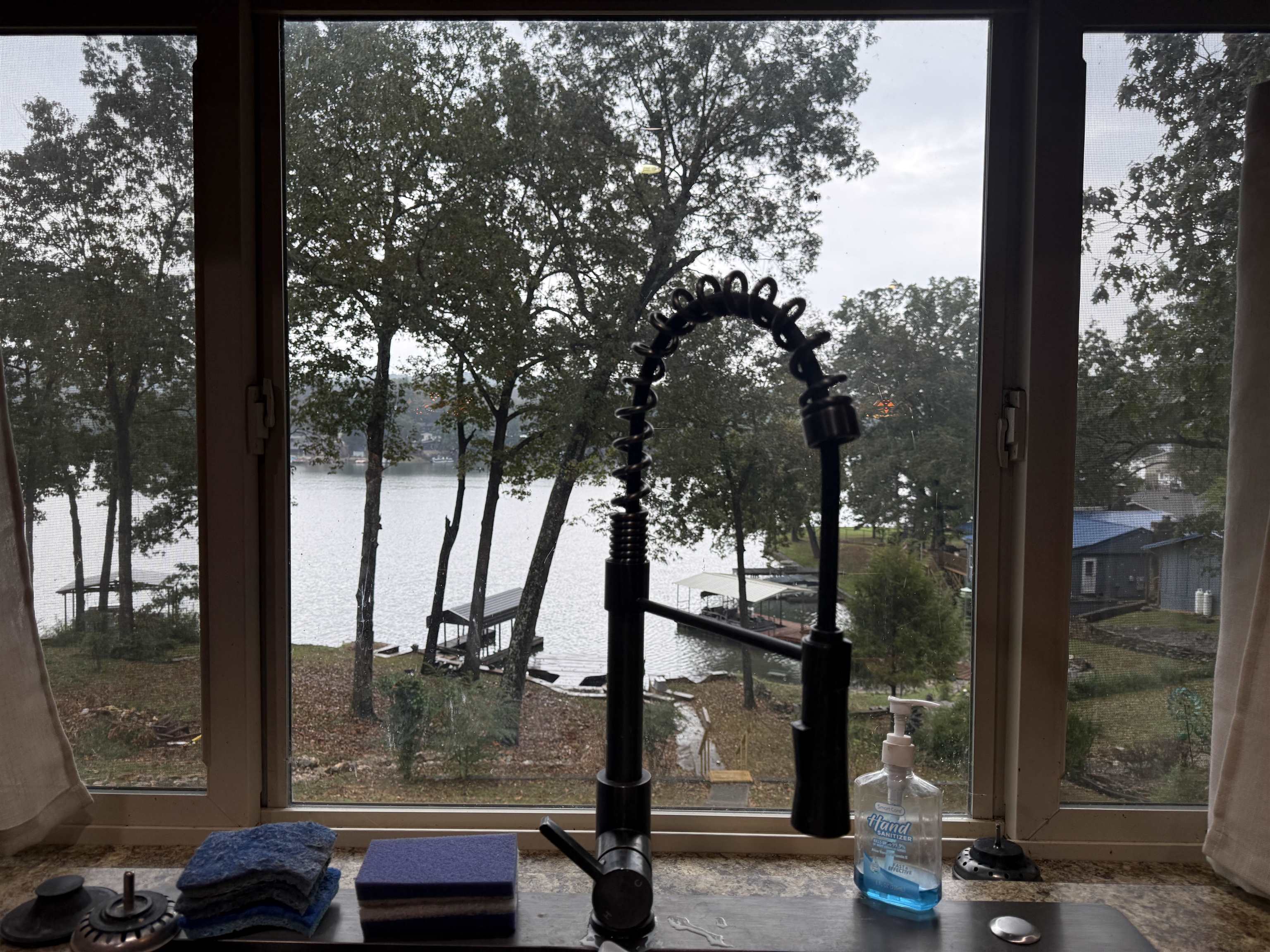 129 W Lakeshore Drive Property Photo 6