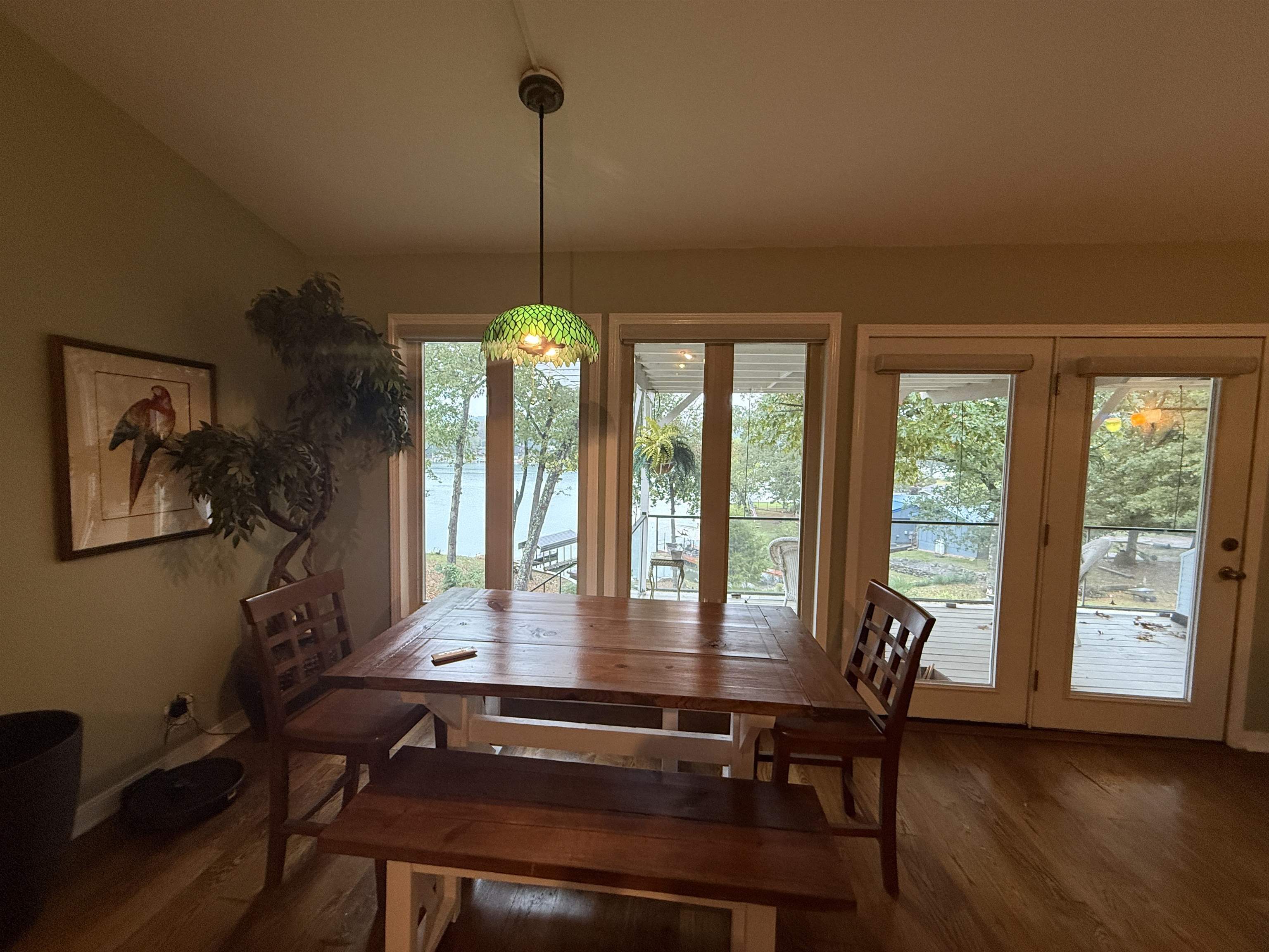 129 W Lakeshore Drive Property Photo 13
