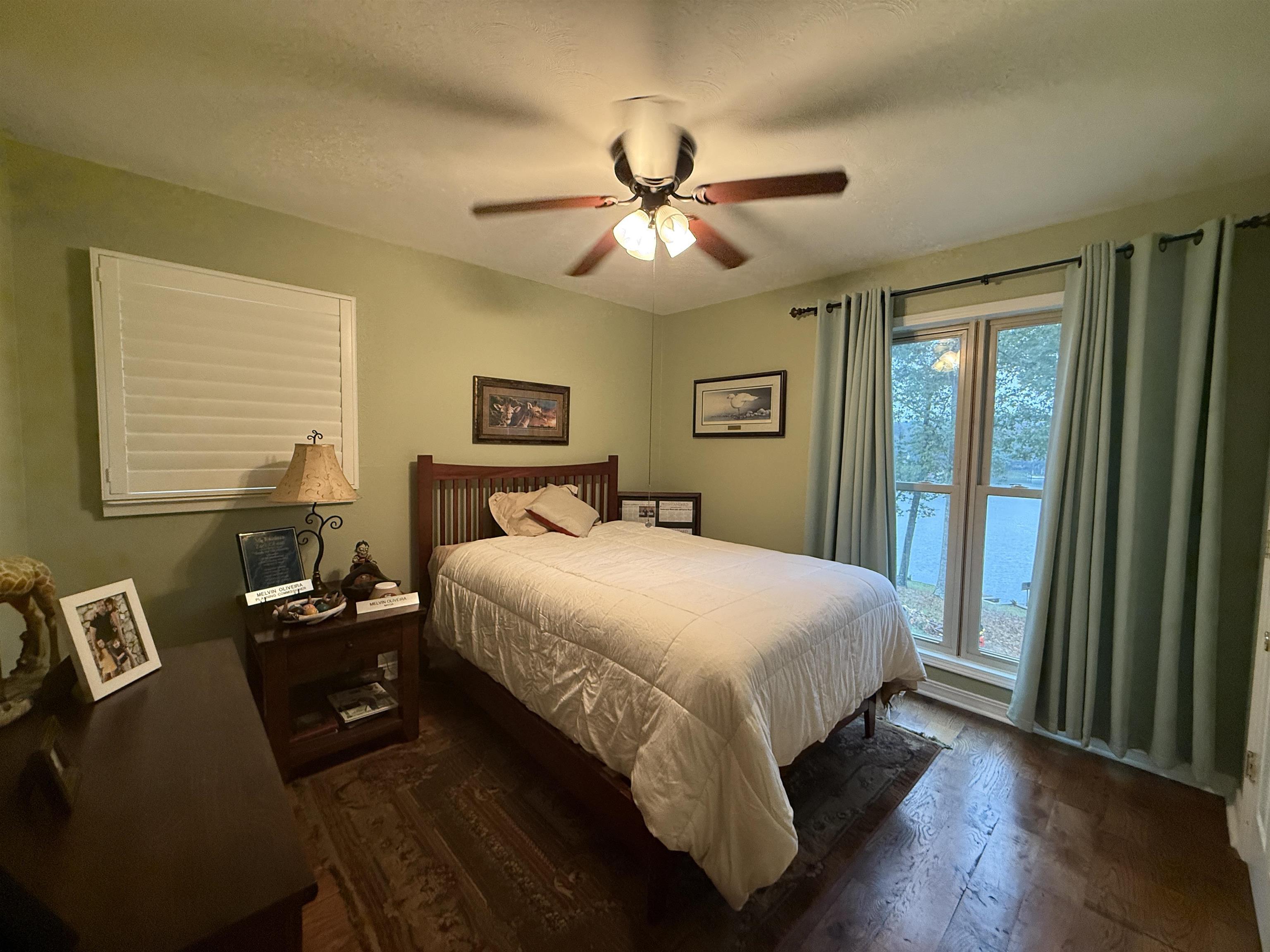 129 W Lakeshore Drive Property Photo 17