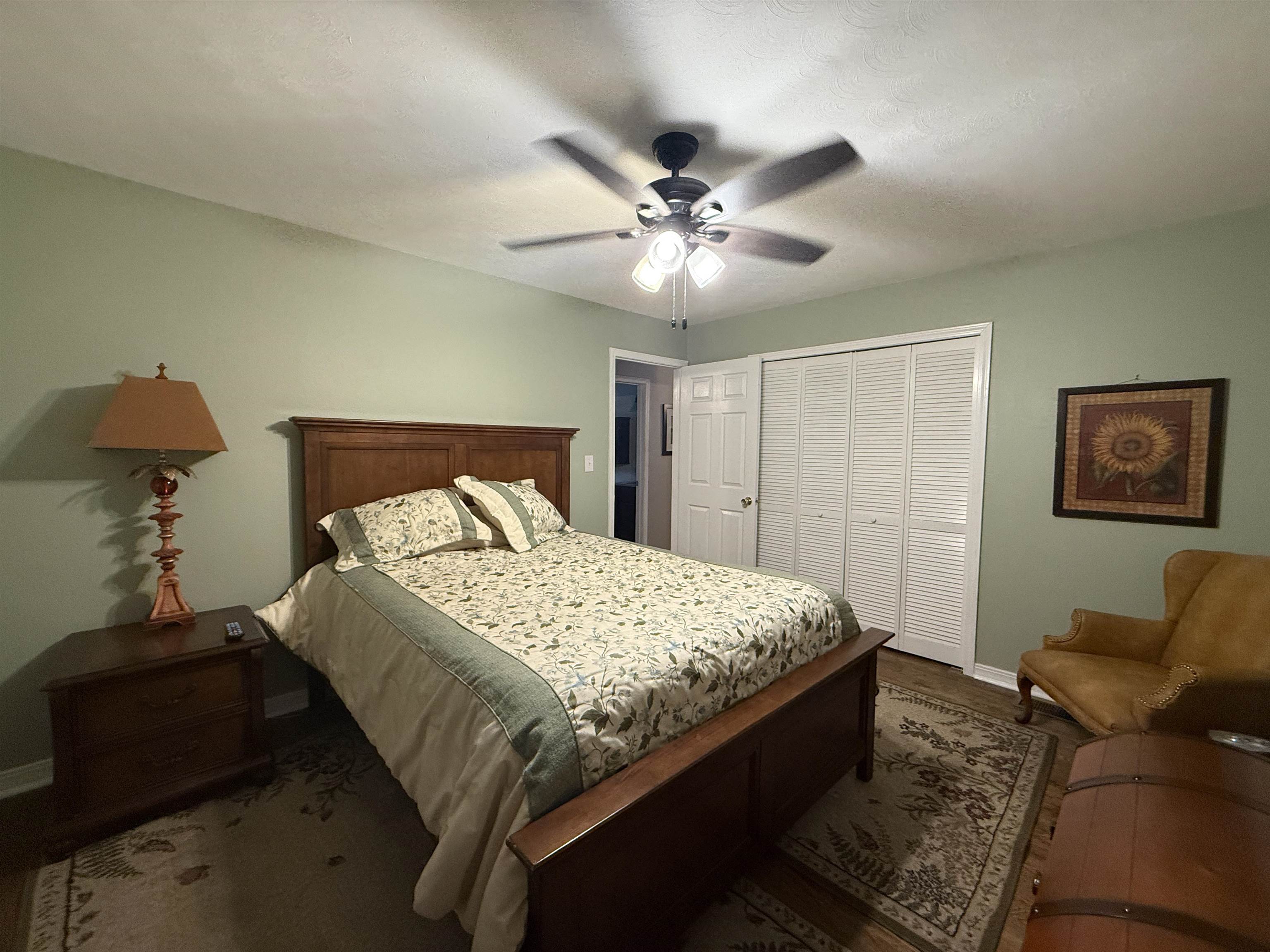 129 W Lakeshore Drive Property Photo 18