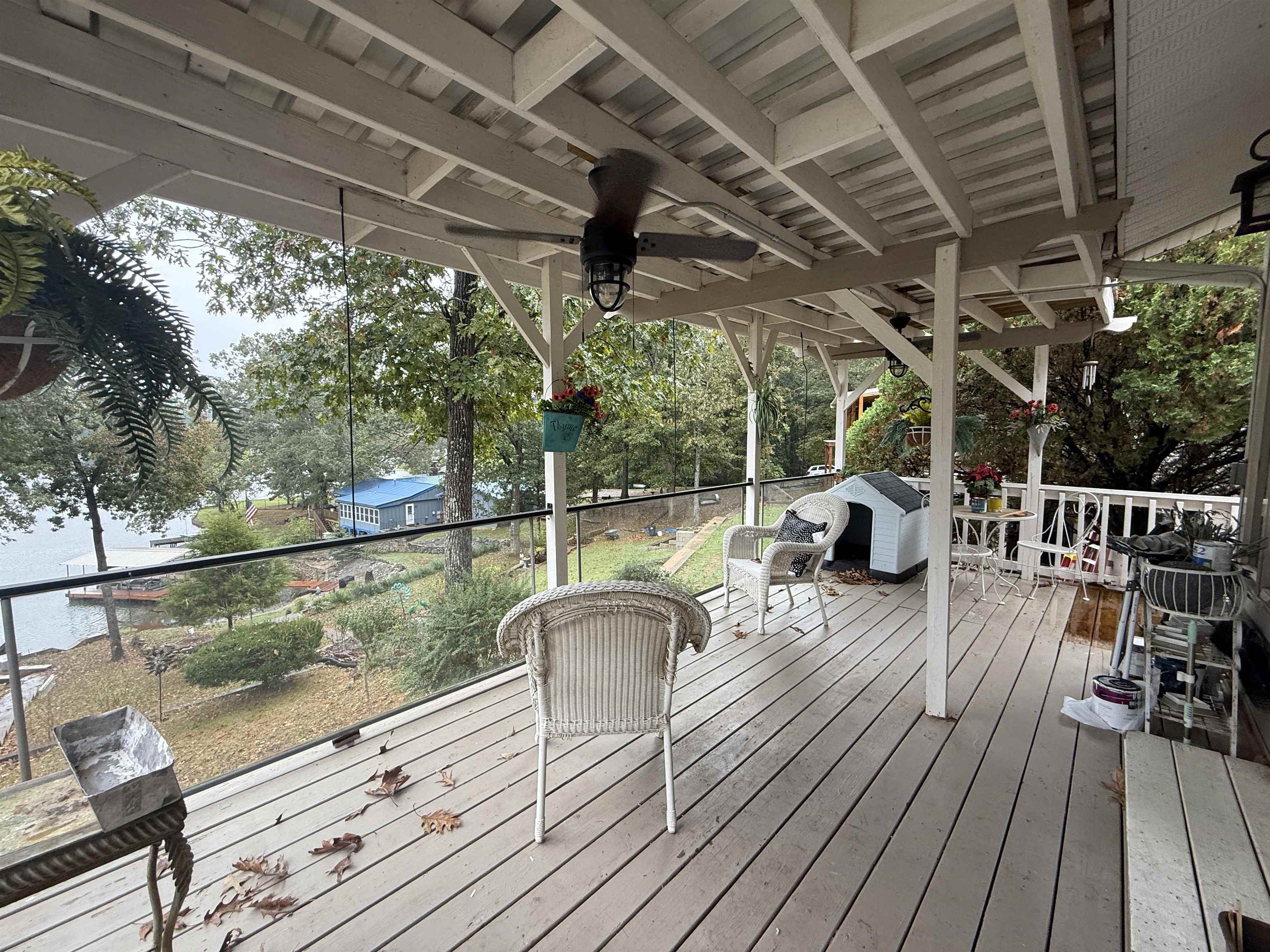 129 W Lakeshore Drive Property Photo 20