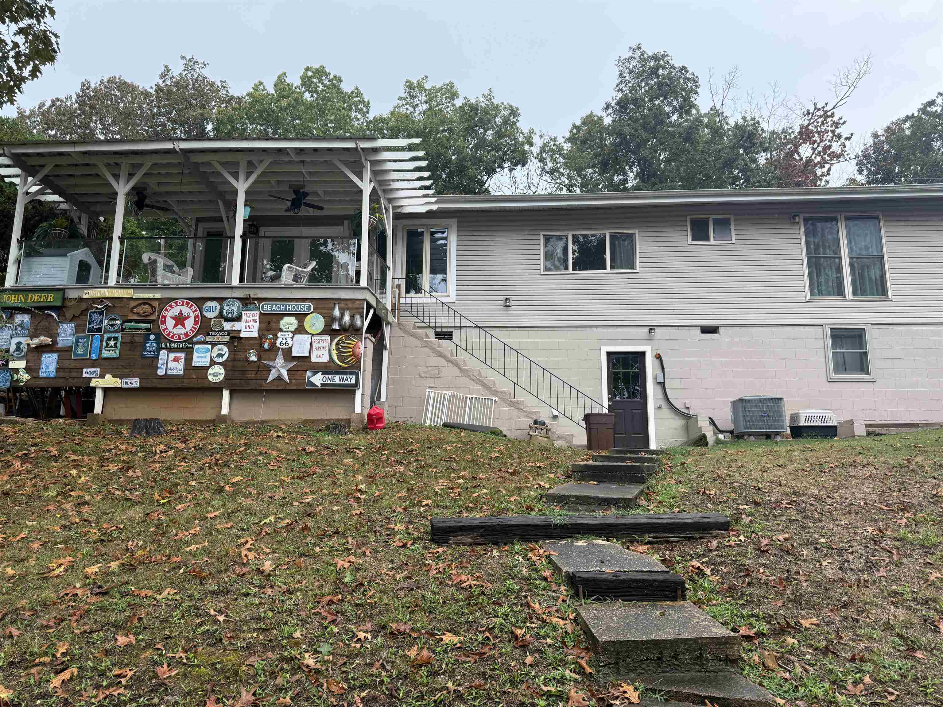 129 W Lakeshore Drive Property Photo 22