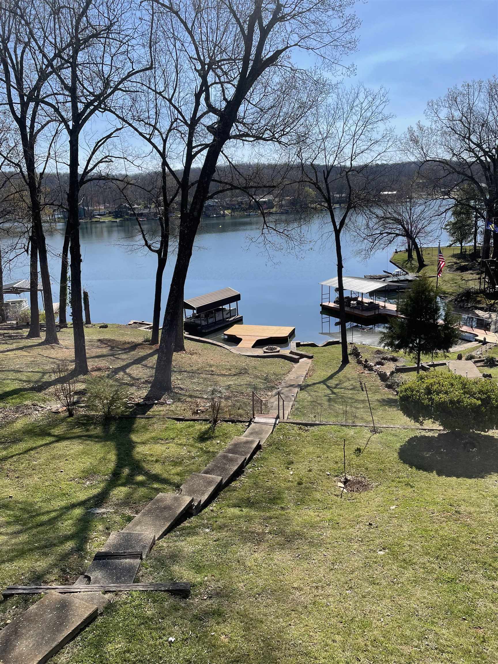 129 W Lakeshore Drive Property Photo 32