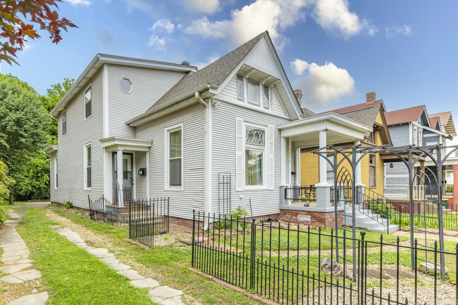 2014 S Louisiana Unit 3 Property Photo 4