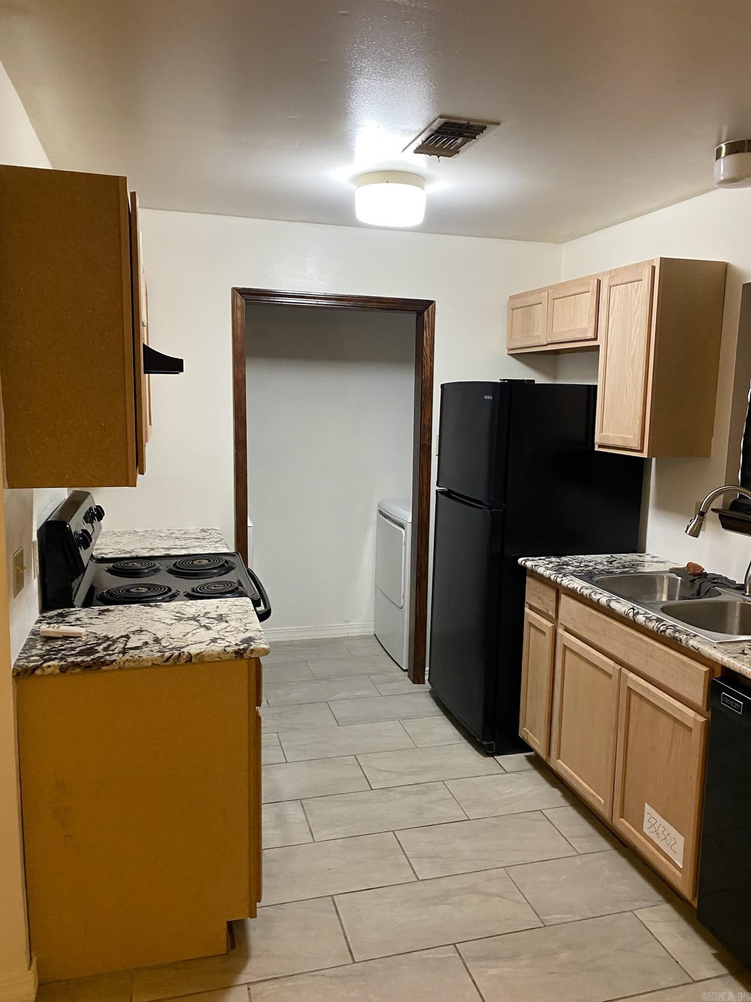 11603 Warren Property Photo 3