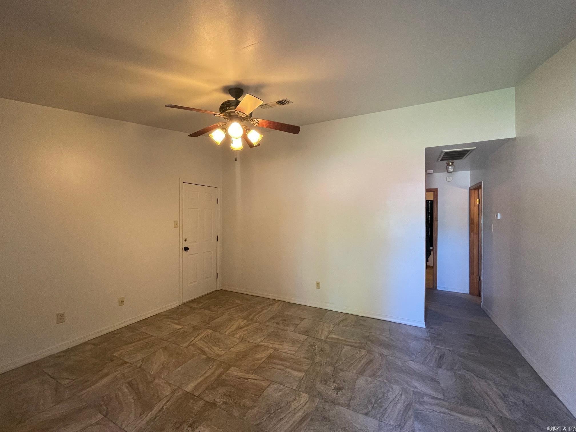 11603 Warren Property Photo 4