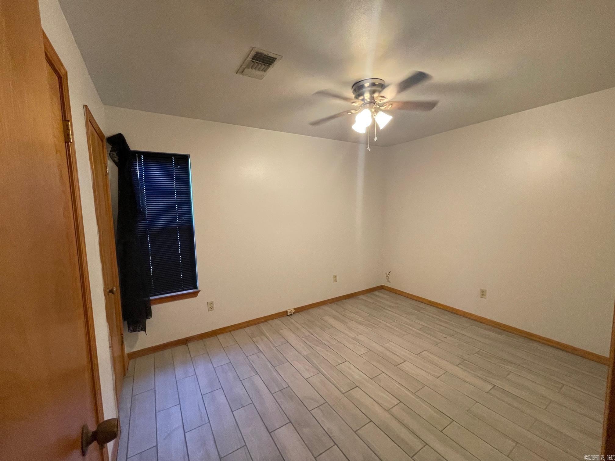 11603 Warren Property Photo 6