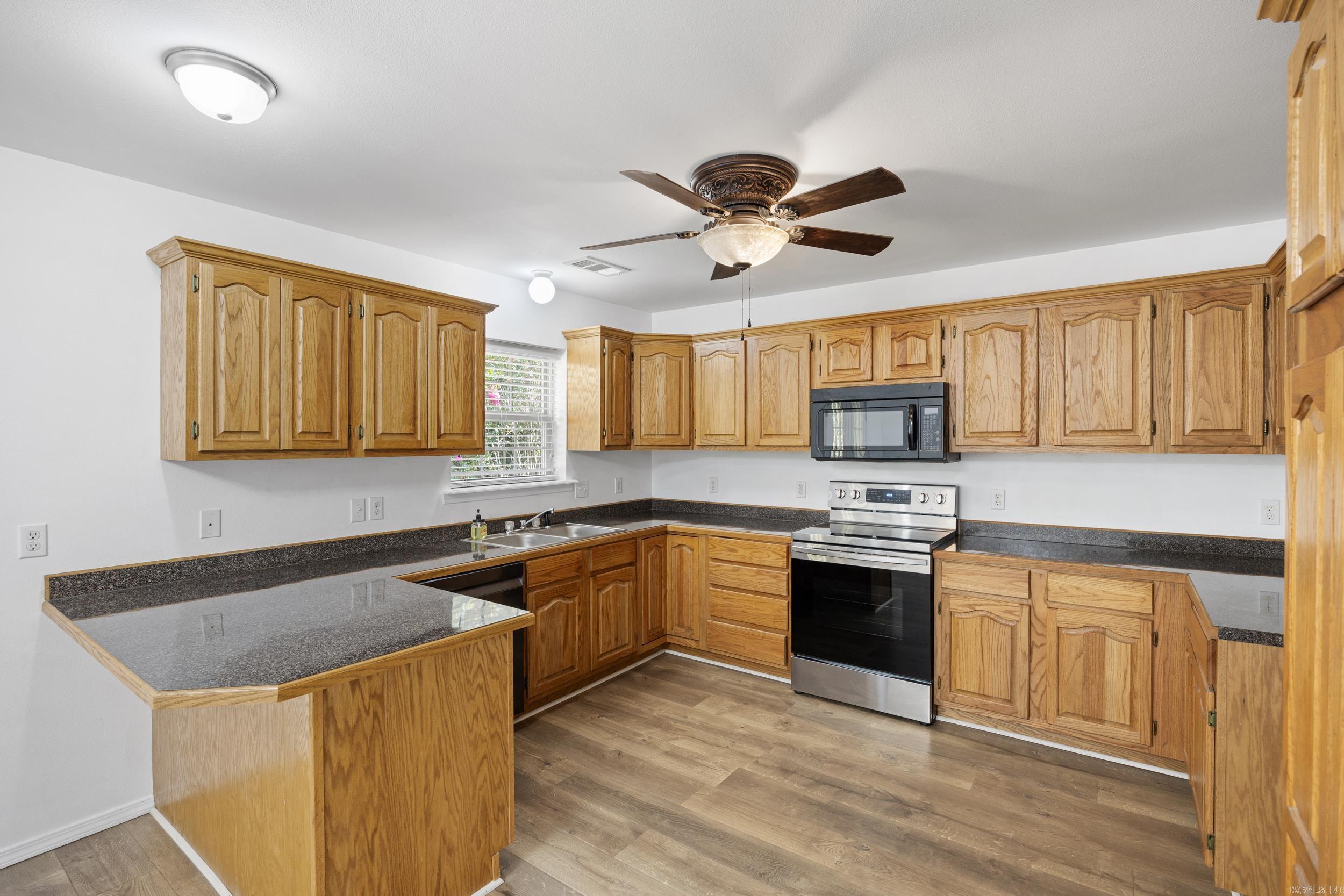 217 Ashbrook Lane Property Photo 12