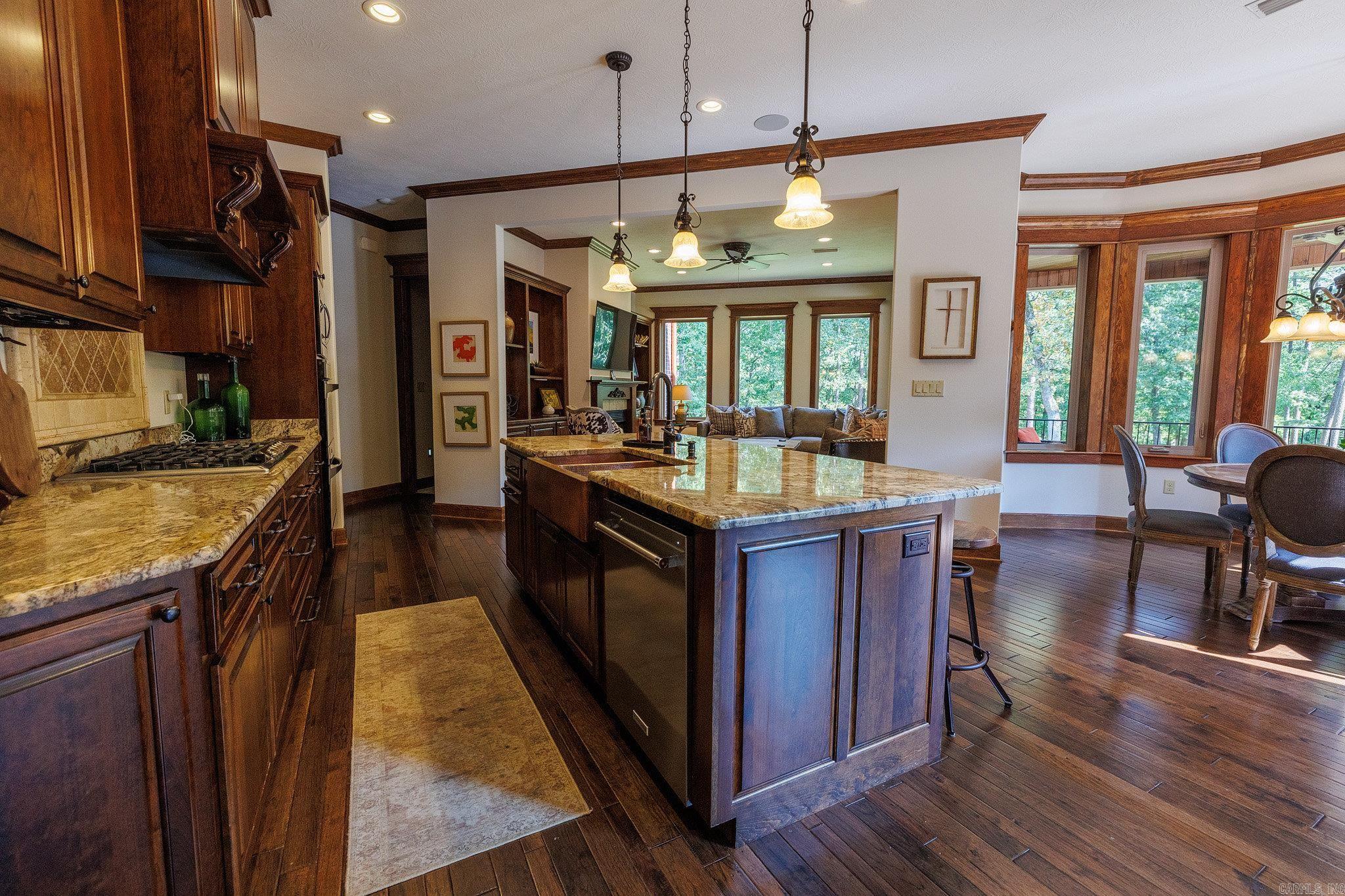 1155 Mountain Ridge Rd Property Photo 9