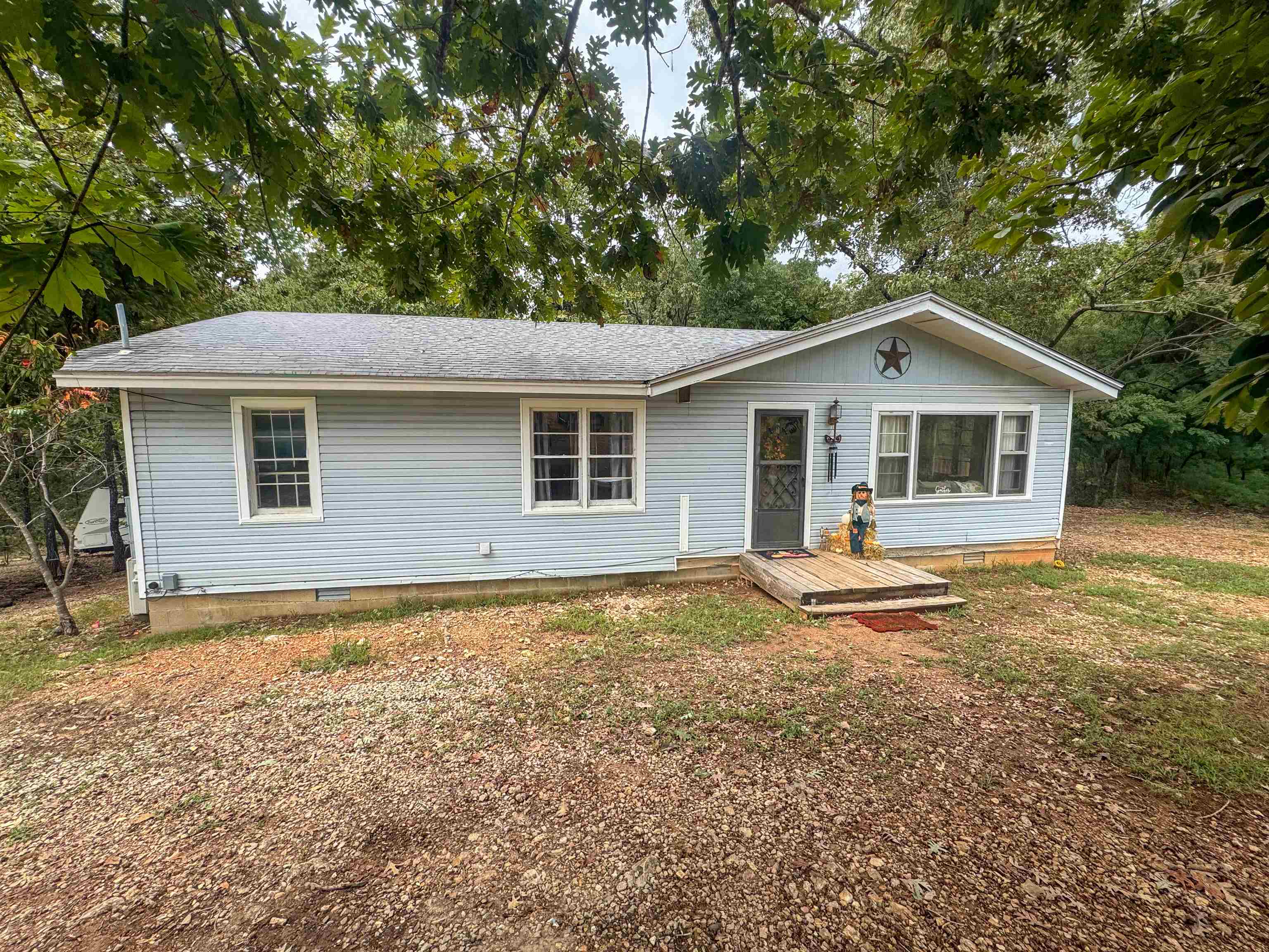2541 Highway 62/412 Property Photo 1