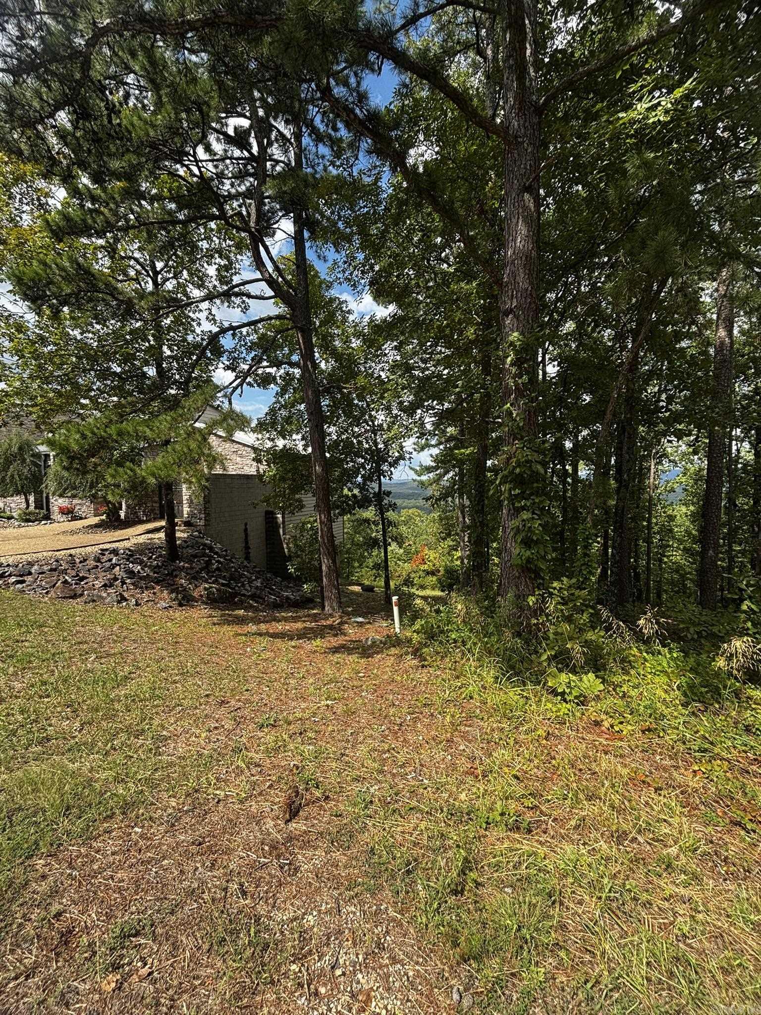 140 E Villena Drive Property Photo 4