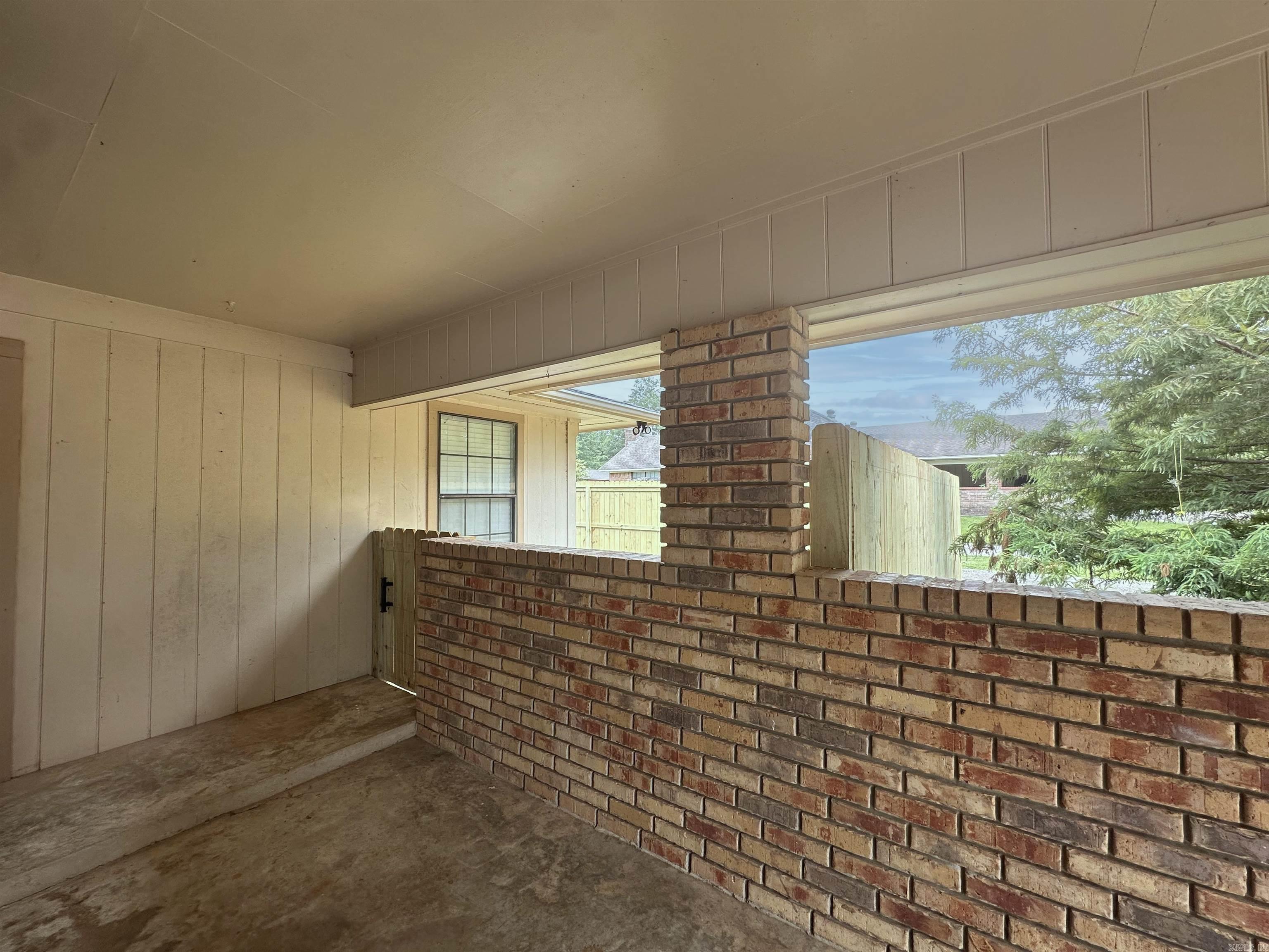 5805 Sidney South South Property Photo 26