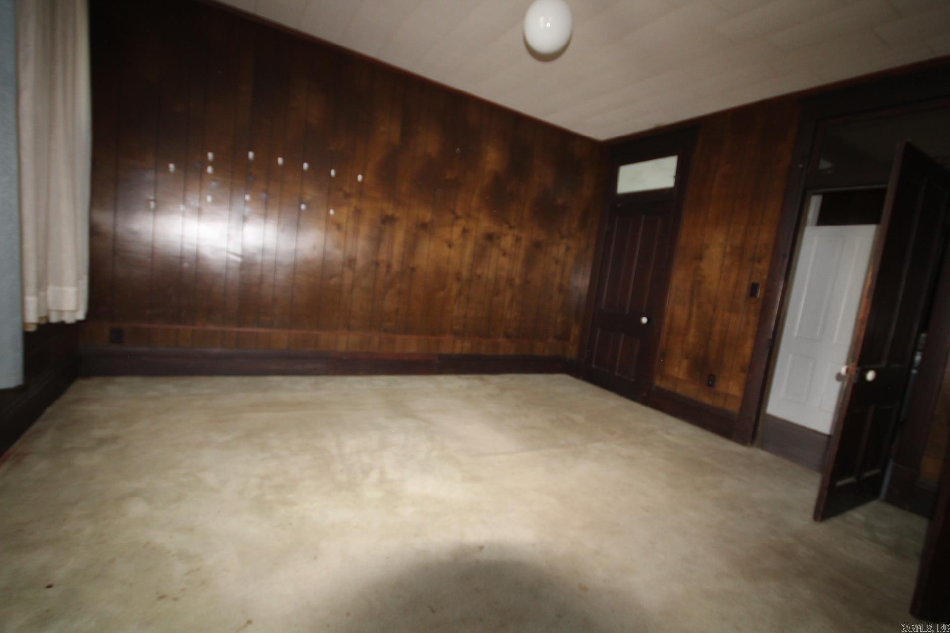 211 S Ansley Street Property Photo 6