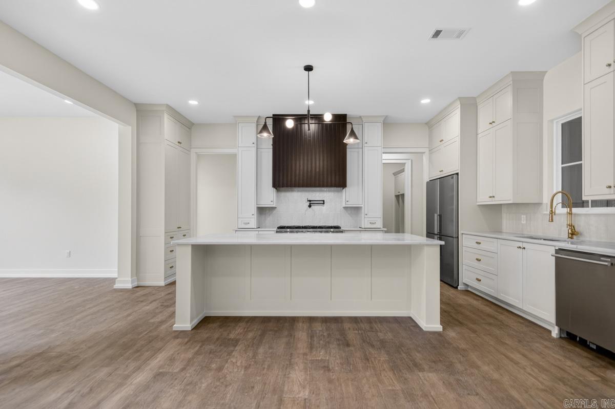 1078 Sungate Drive Property Photo 12