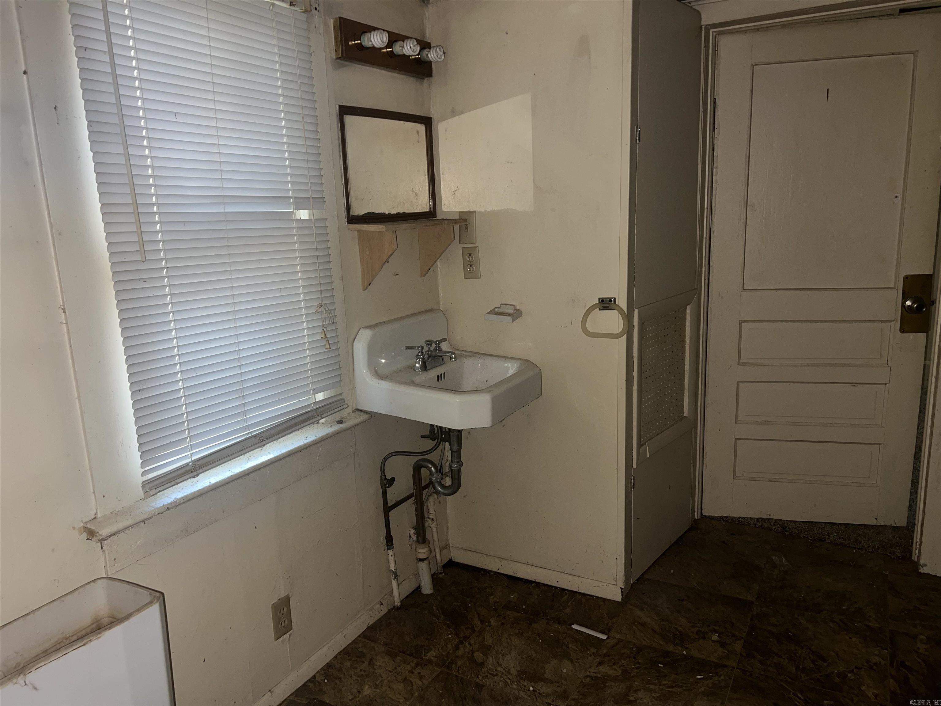 491 W Main Street Property Photo 40