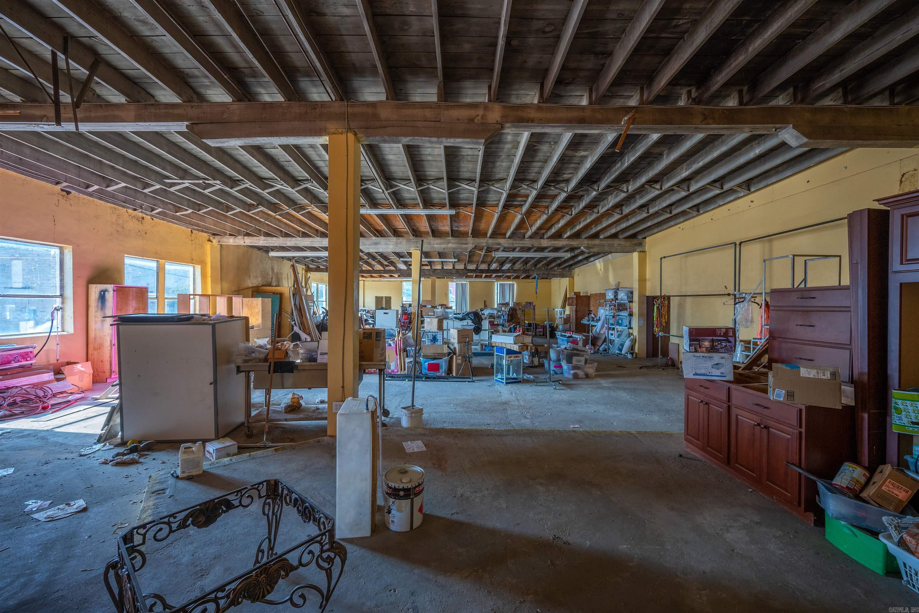 181 S Central Avenue Property Photo 18