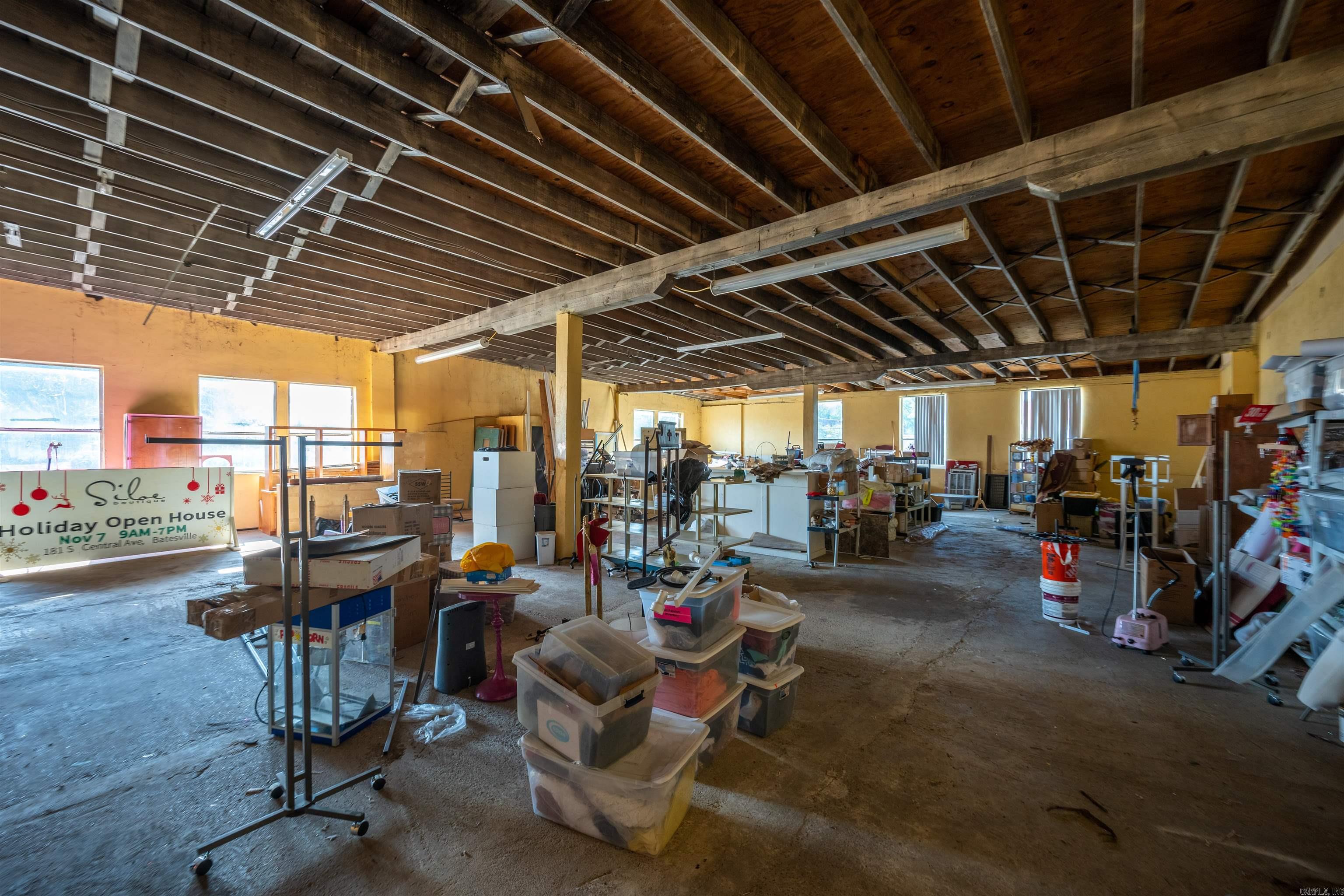 181 S Central Avenue Property Photo 19