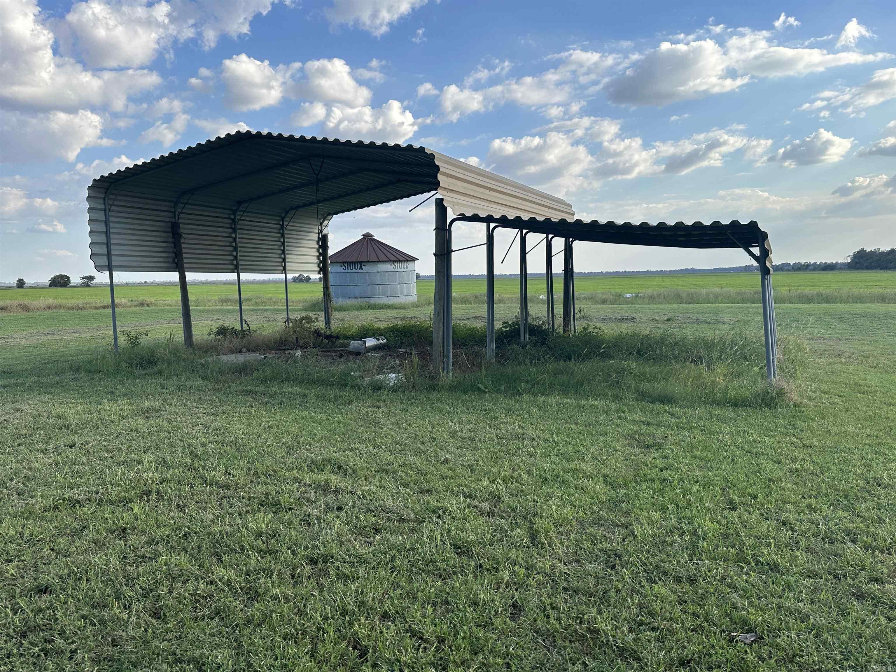 31610 E Hwy 54 Property Photo 3