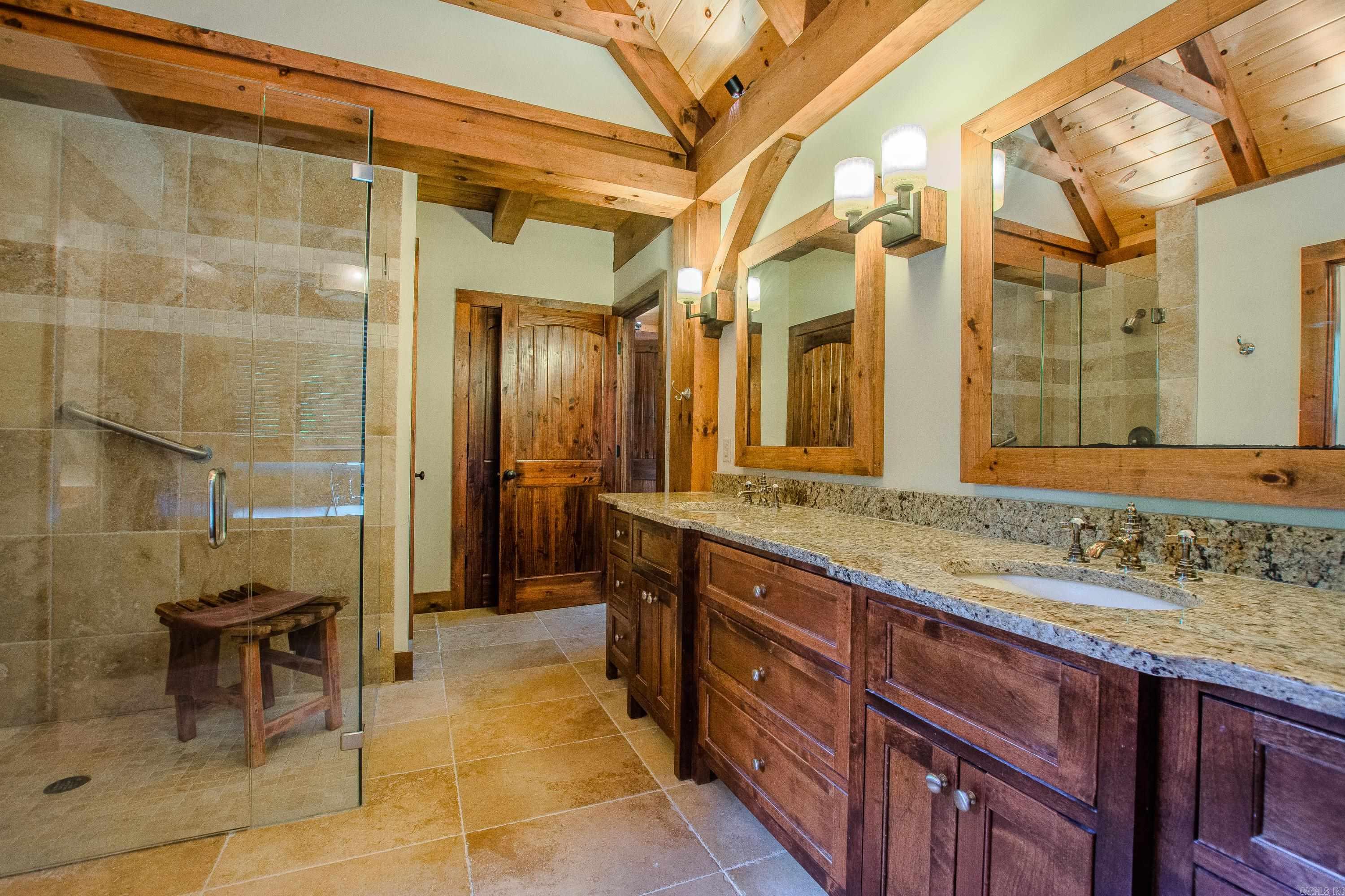 290 Primrose Creek Property Photo 21
