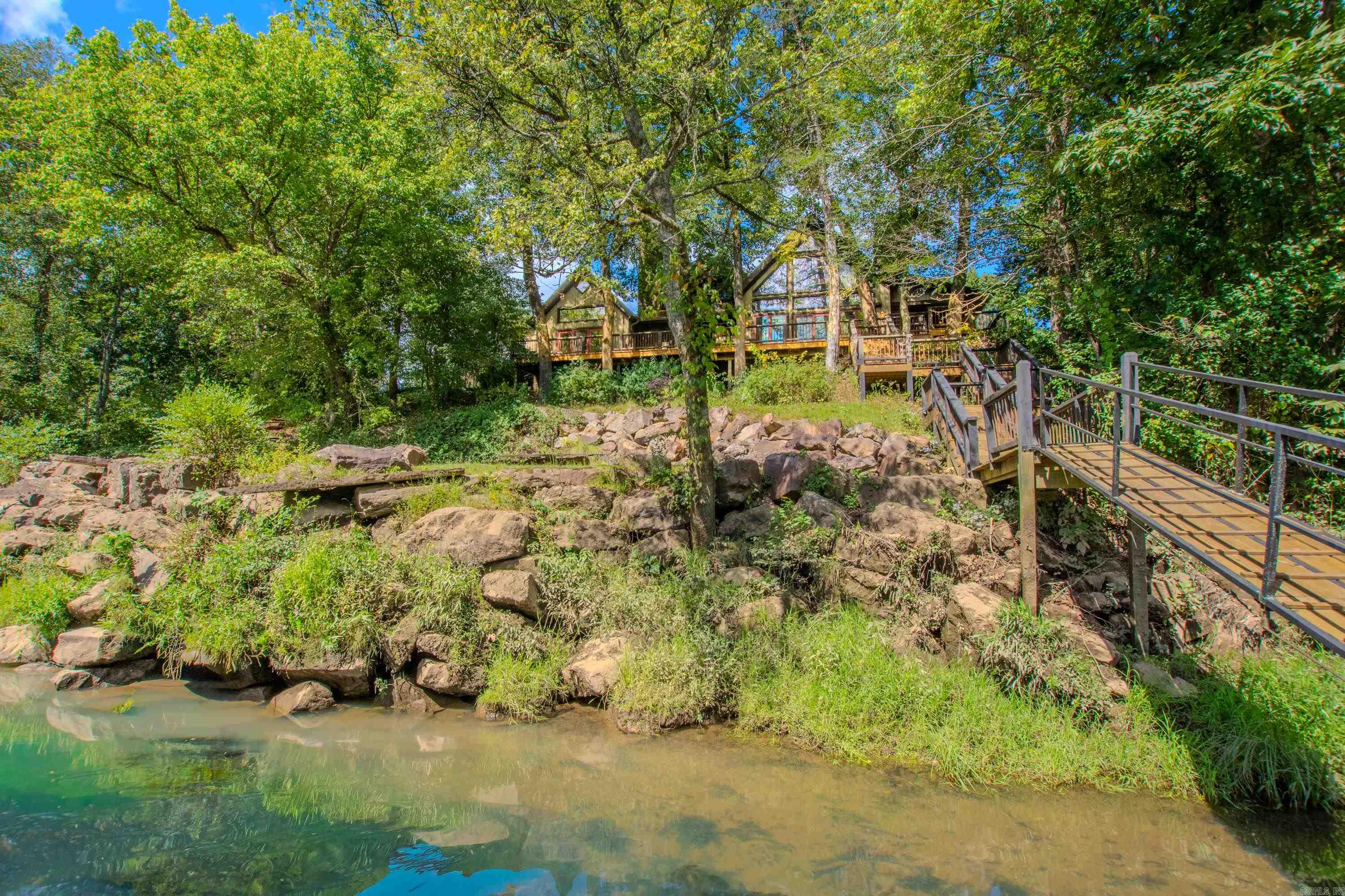 290 Primrose Creek Property Photo 44