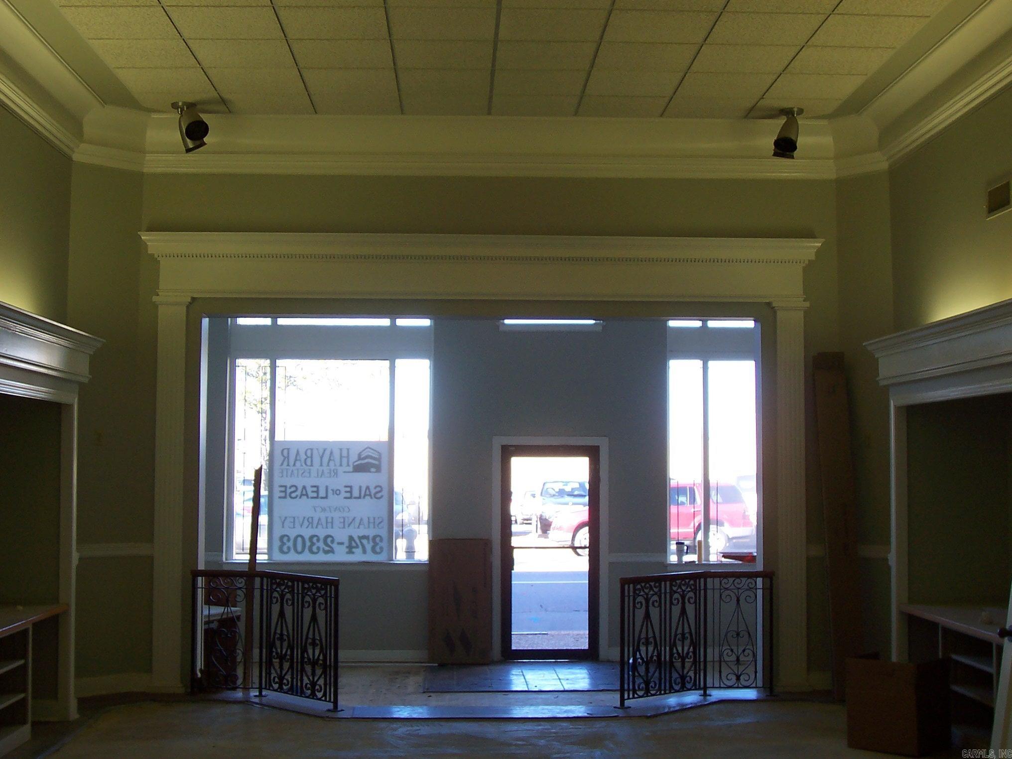 815 Main Property Photo 4