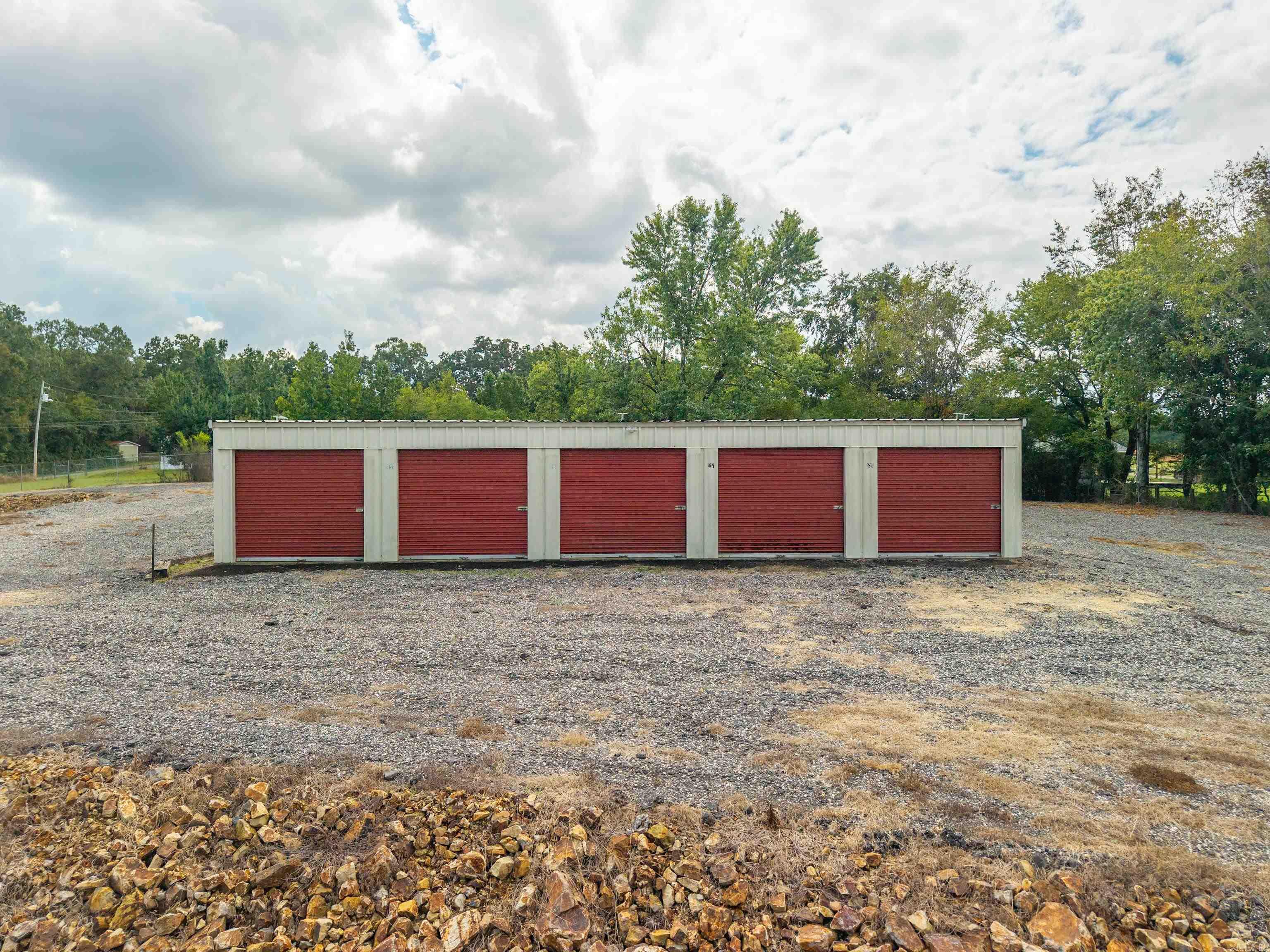 21565 Hwy 51 Property Photo 3