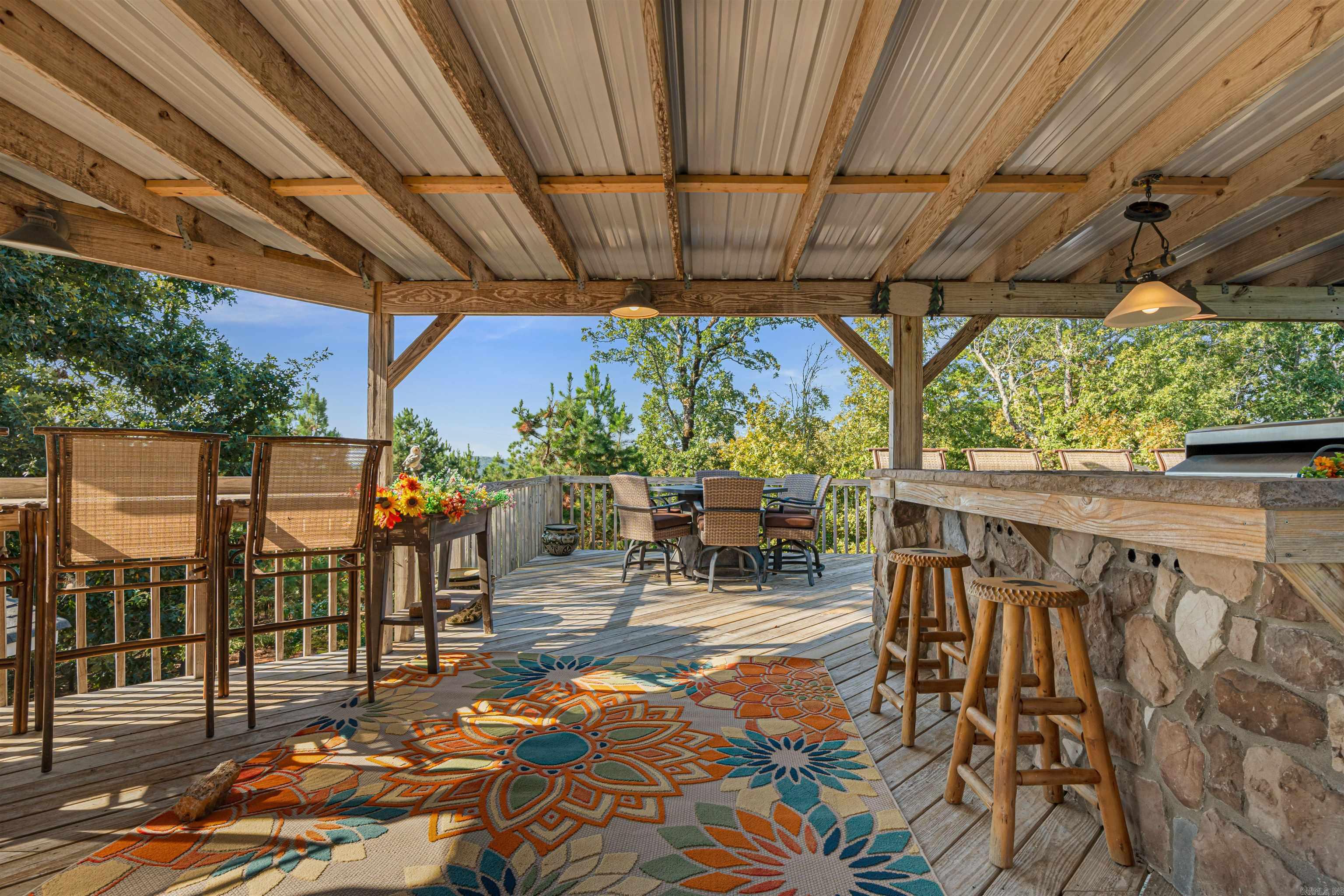 300 Hazelnut Place Property Photo 9
