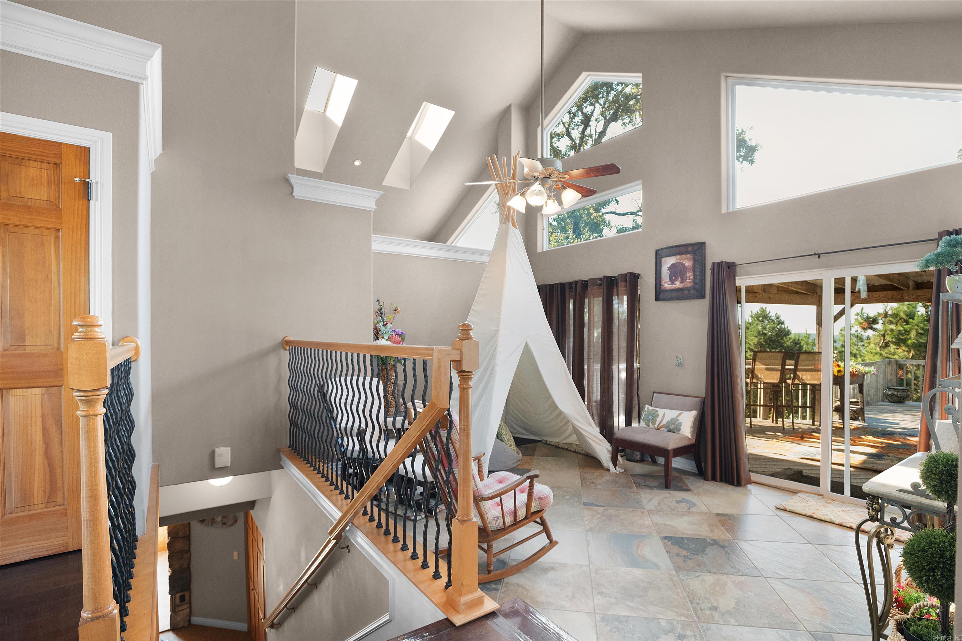 300 Hazelnut Place Property Photo 16