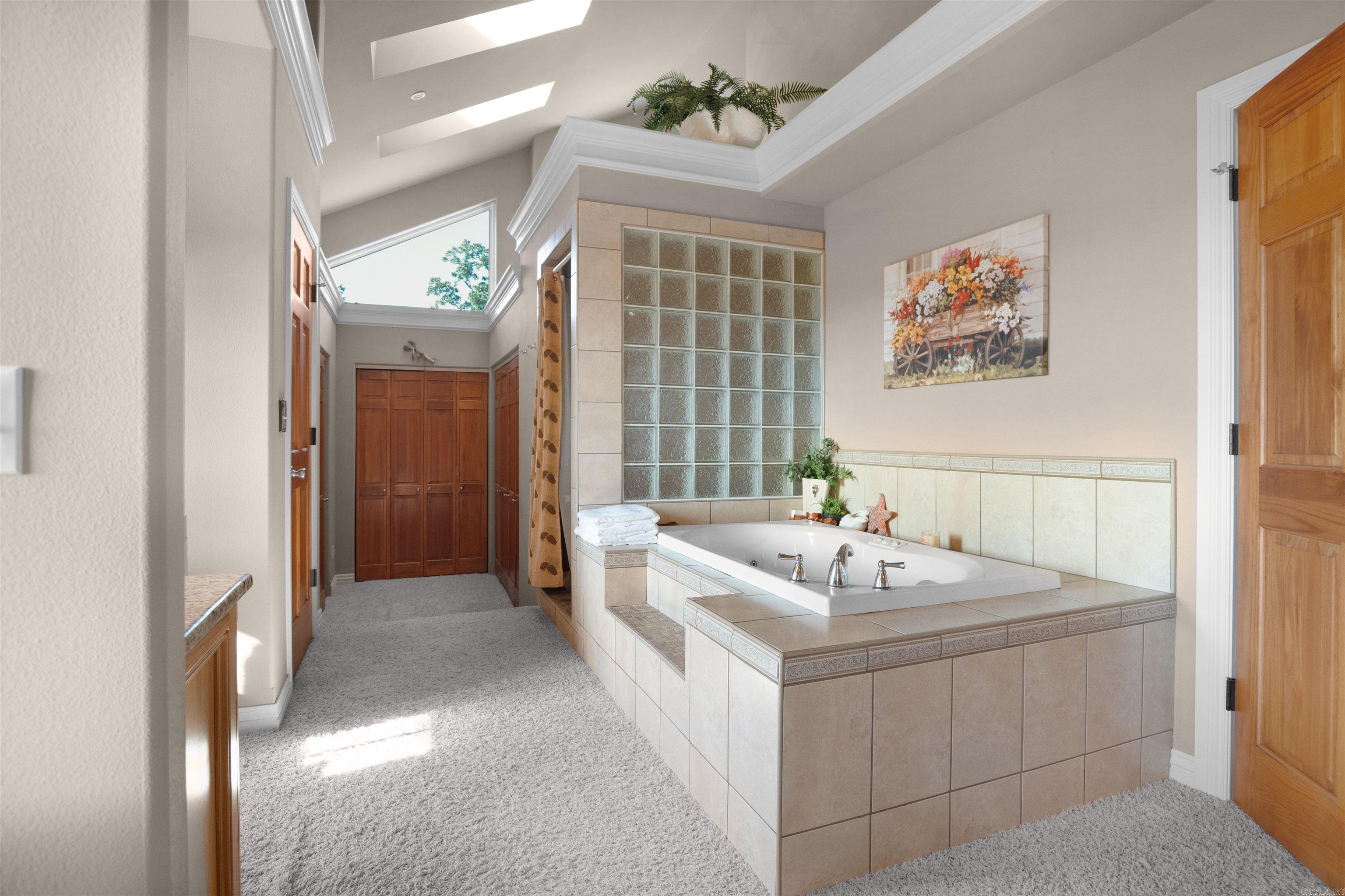 300 Hazelnut Place Property Photo 21