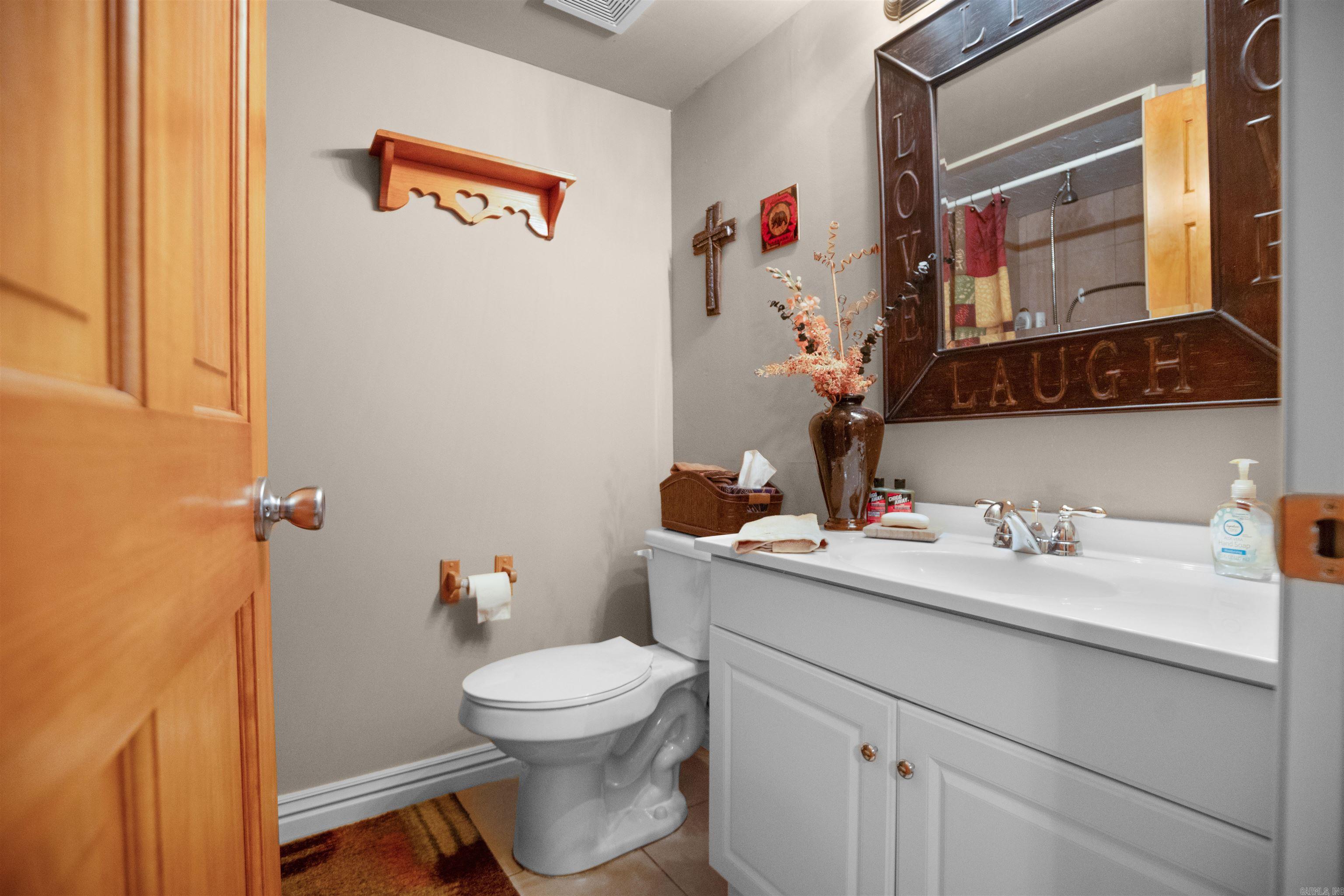 300 Hazelnut Place Property Photo 27