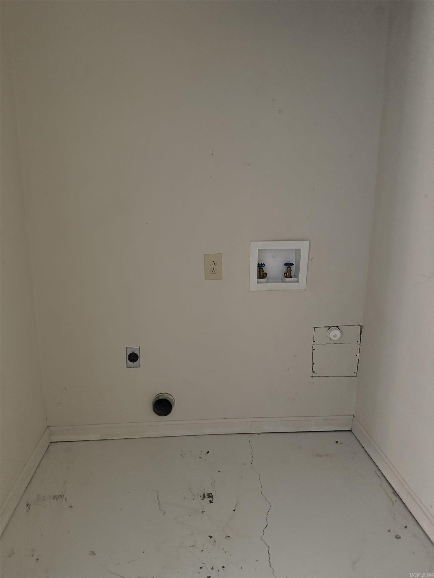 4900 Finch Property Photo 24