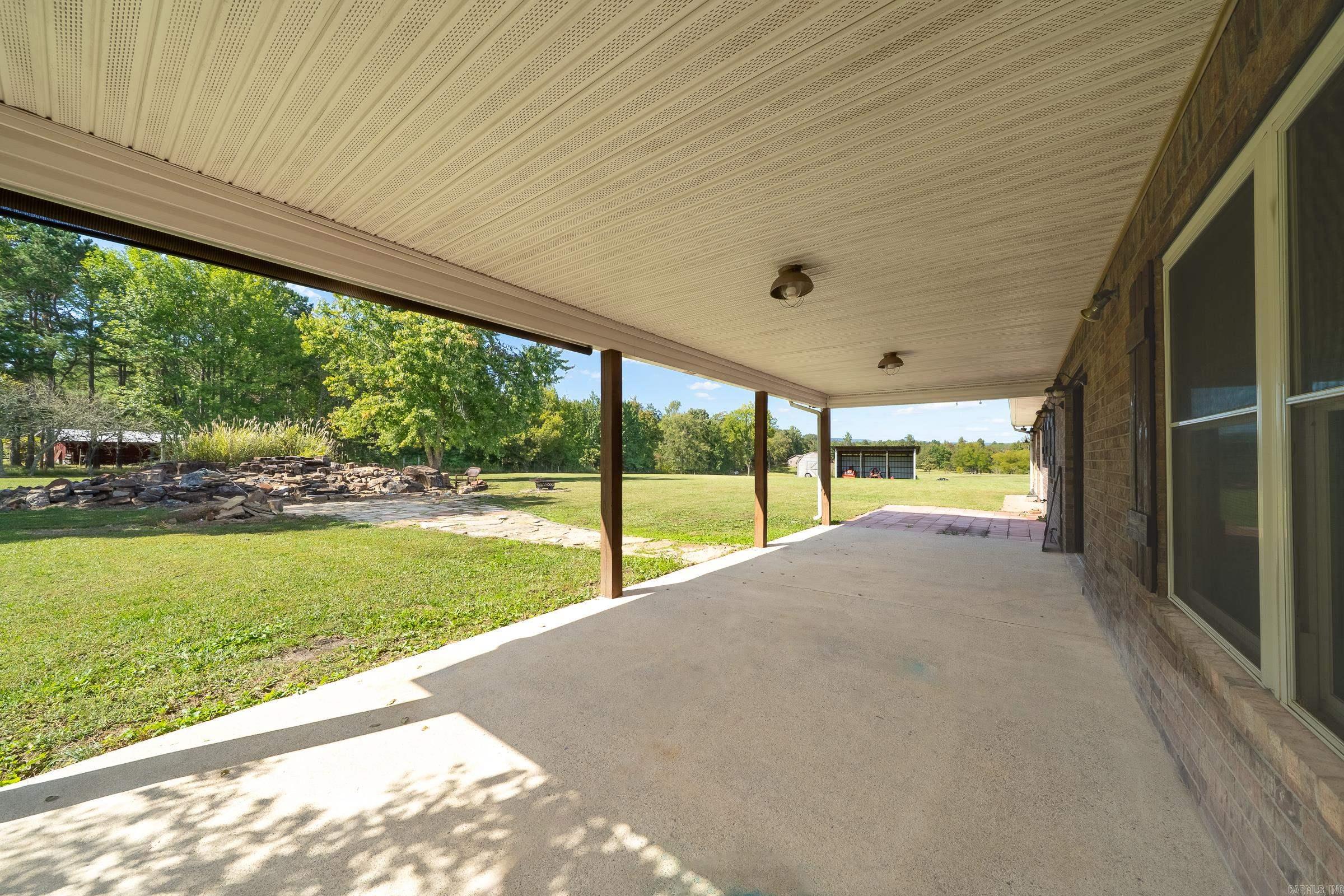 113 Amanda Ln Property Photo 28