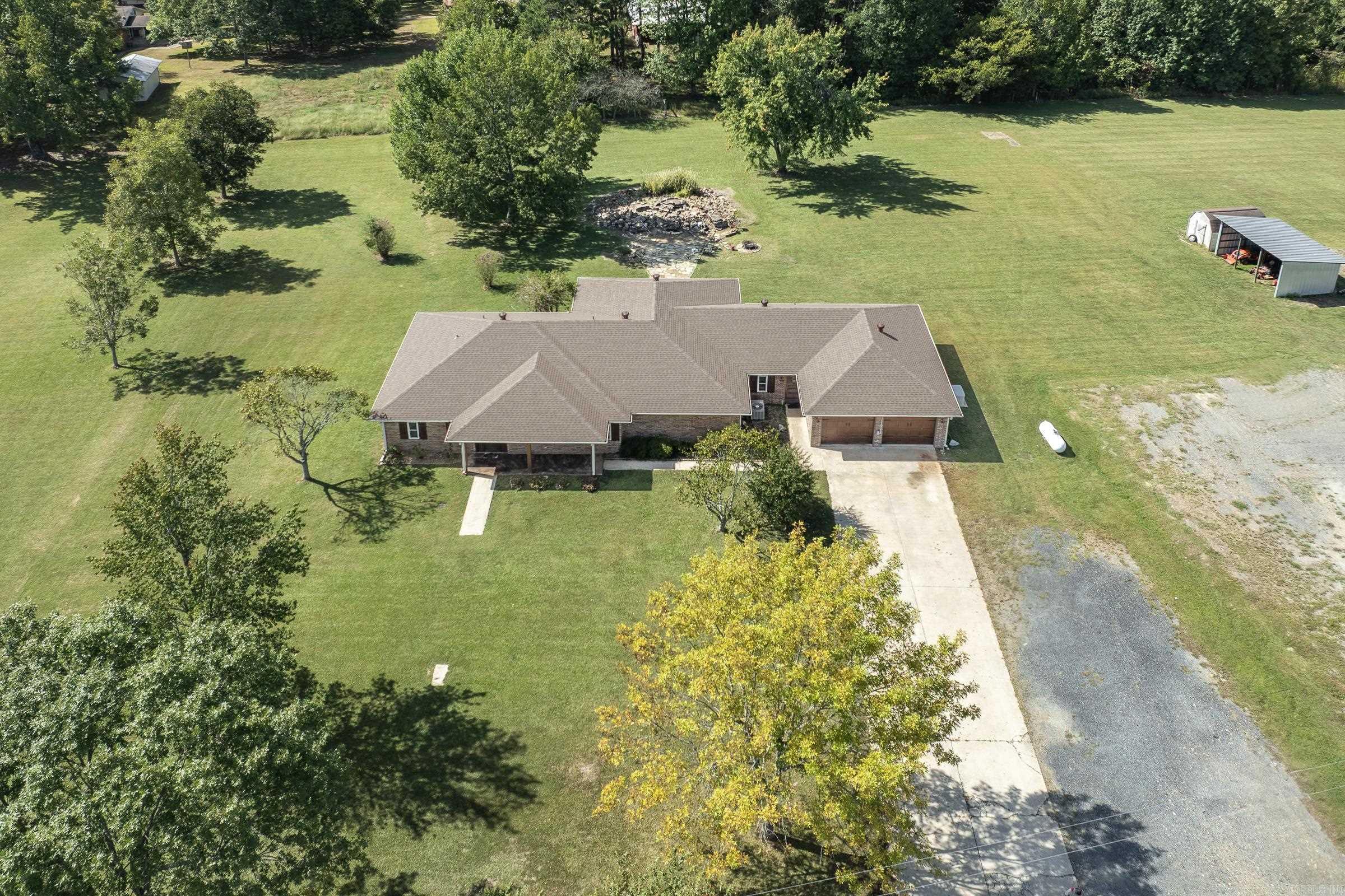 113 Amanda Ln Property Photo 40