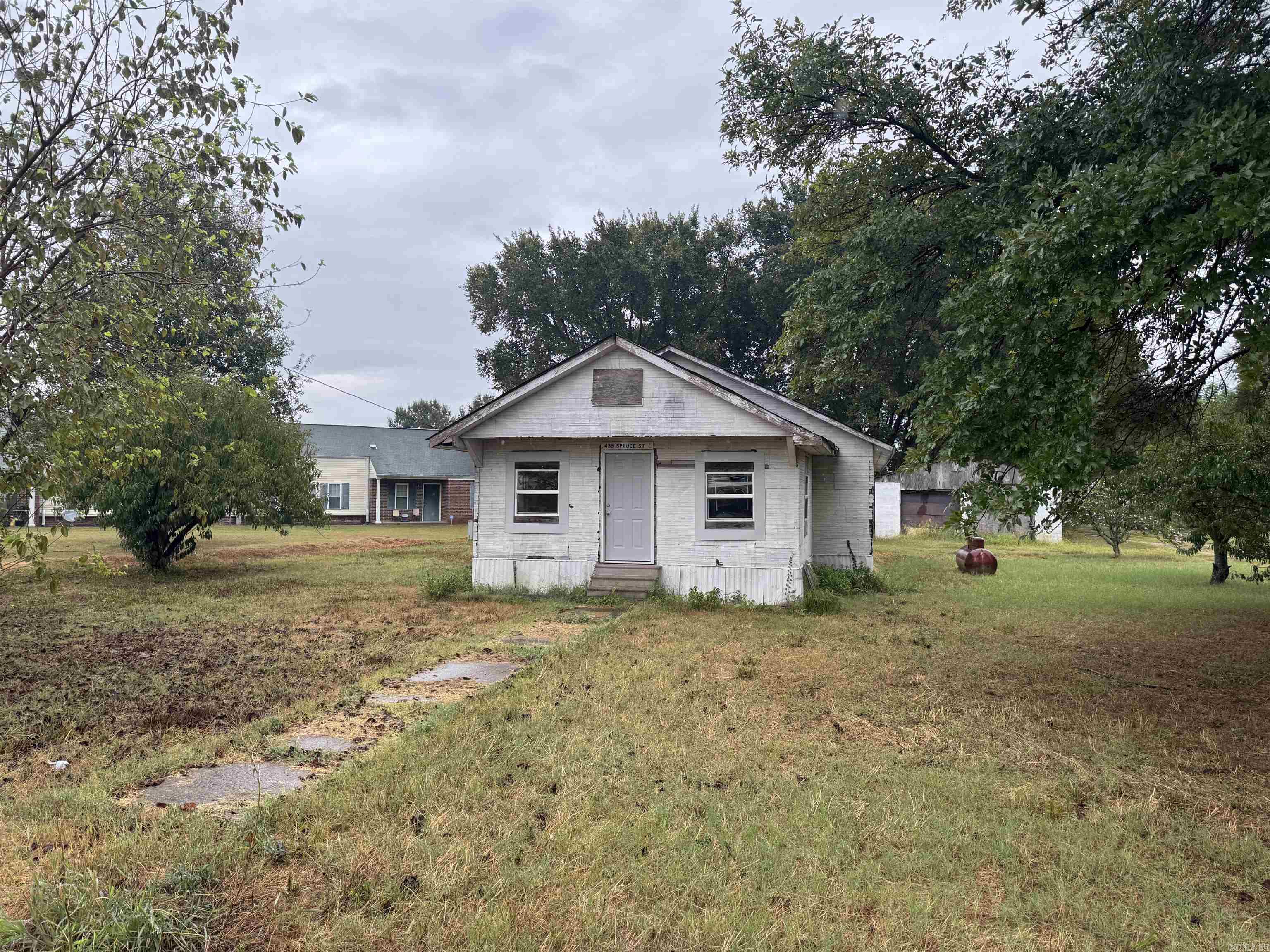 435 Spruce St Property Photo 1