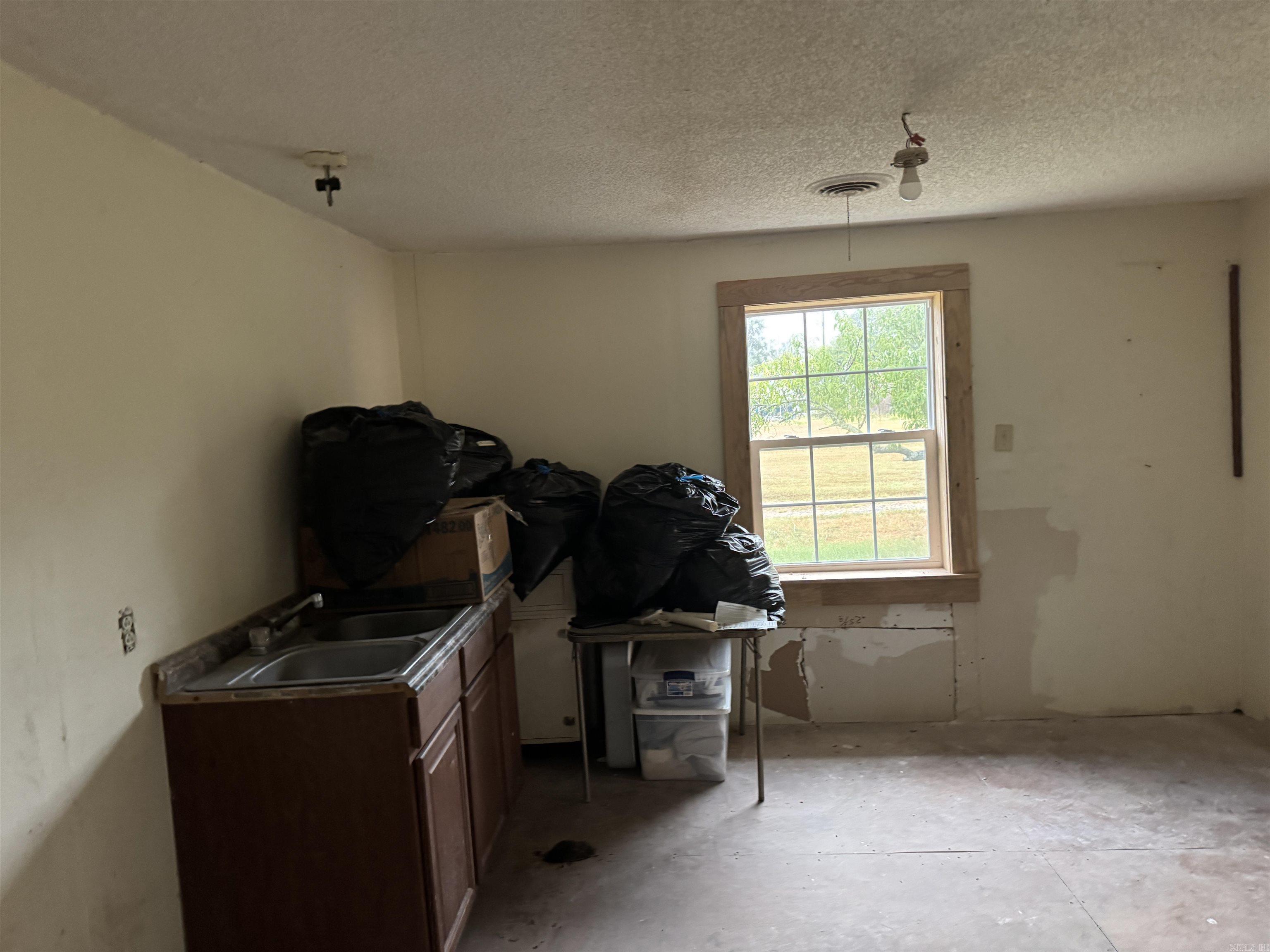 435 Spruce St Property Photo 11