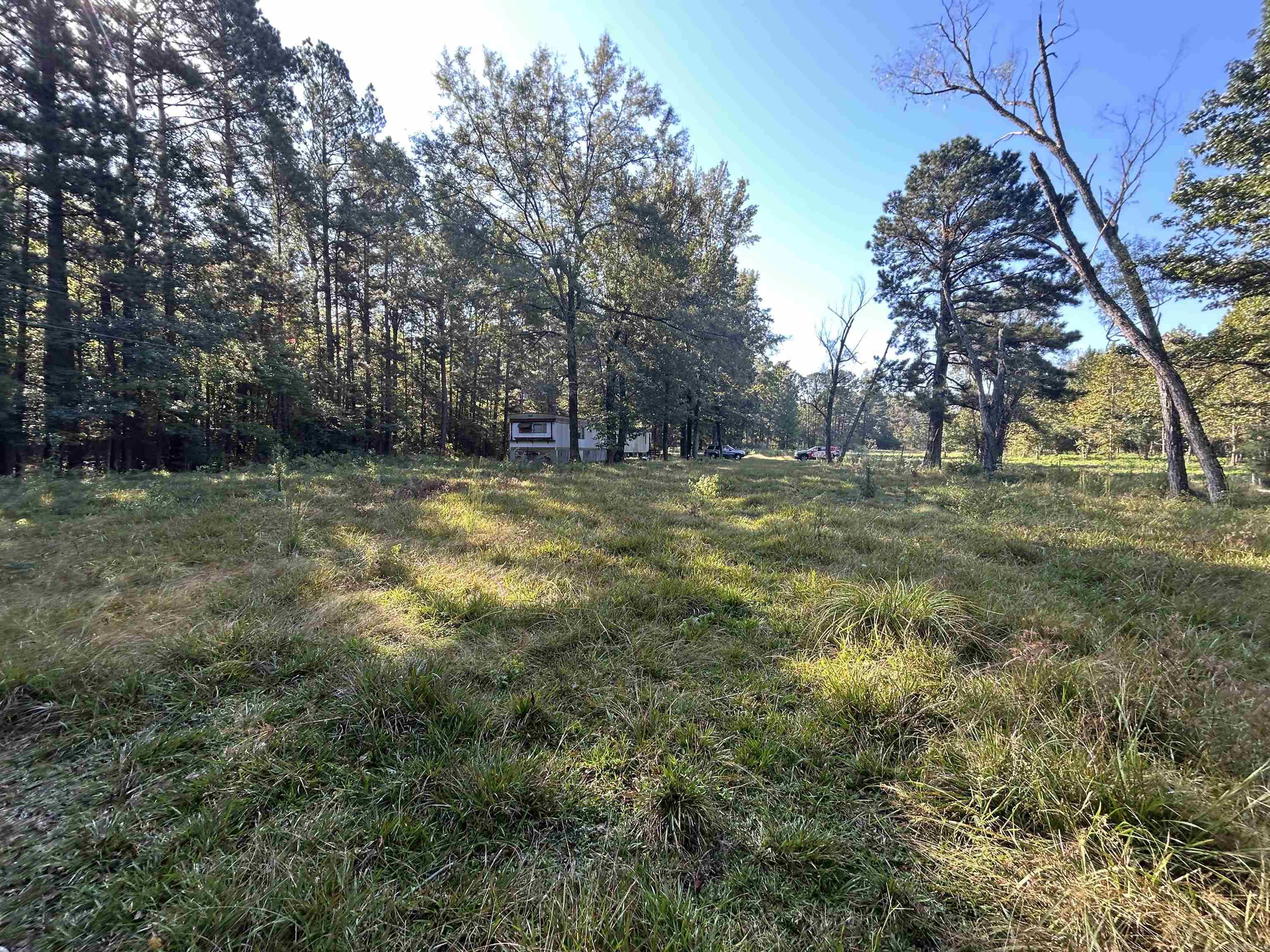 15618 Linden Drive Property Photo 3